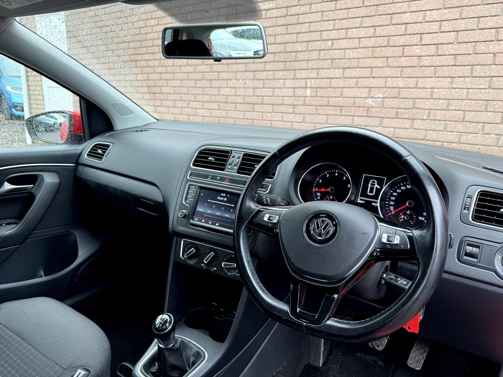 Volkswagen Polo 1.0 BlueMotion Tech SE Hatchback 5dr Petrol Manual Euro 6 (s/s) (75 ps)