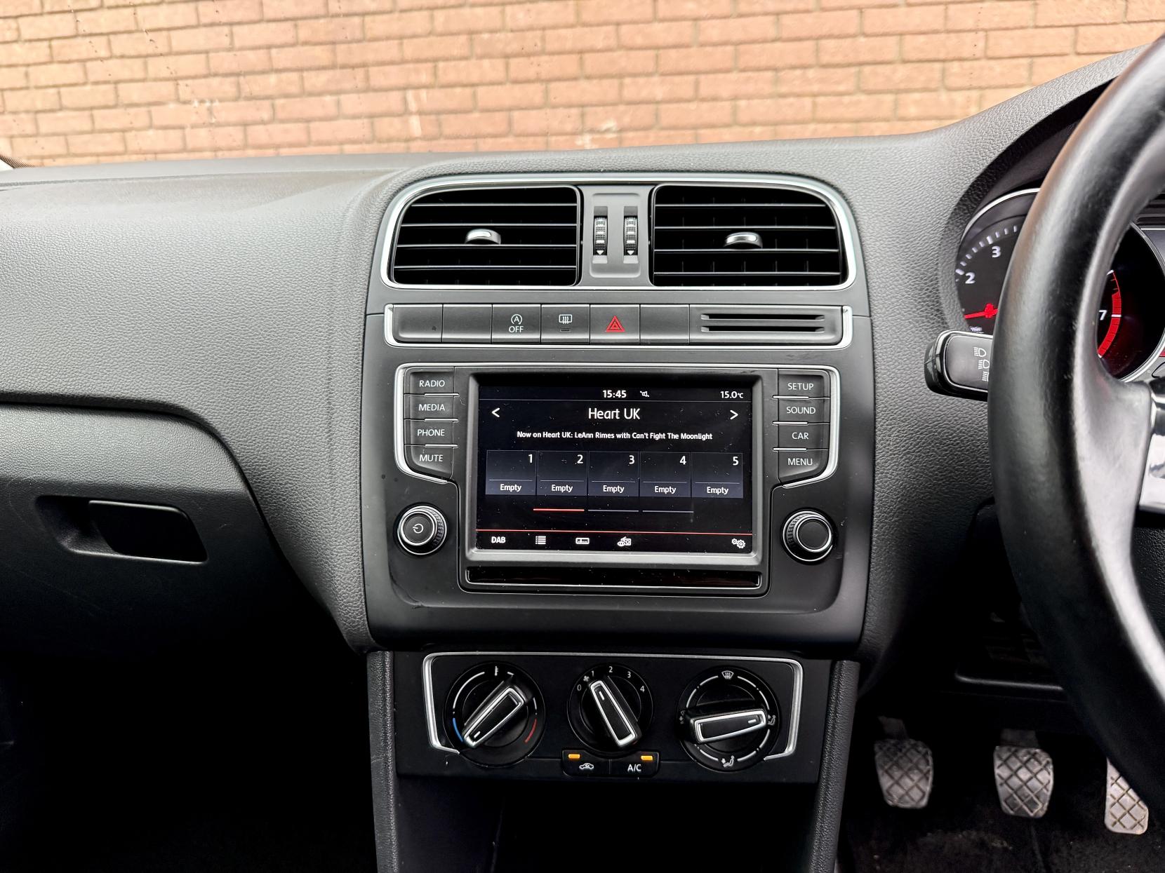 Volkswagen Polo 1.0 BlueMotion Tech SE Hatchback 5dr Petrol Manual Euro 6 (s/s) (75 ps)