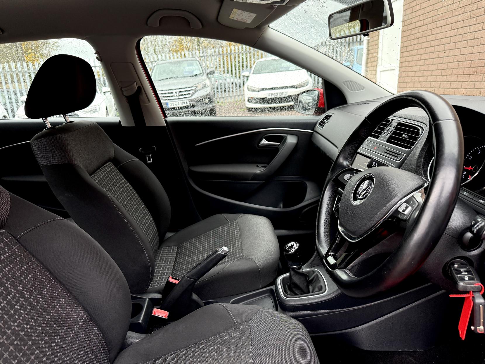 Volkswagen Polo 1.0 BlueMotion Tech SE Hatchback 5dr Petrol Manual Euro 6 (s/s) (75 ps)