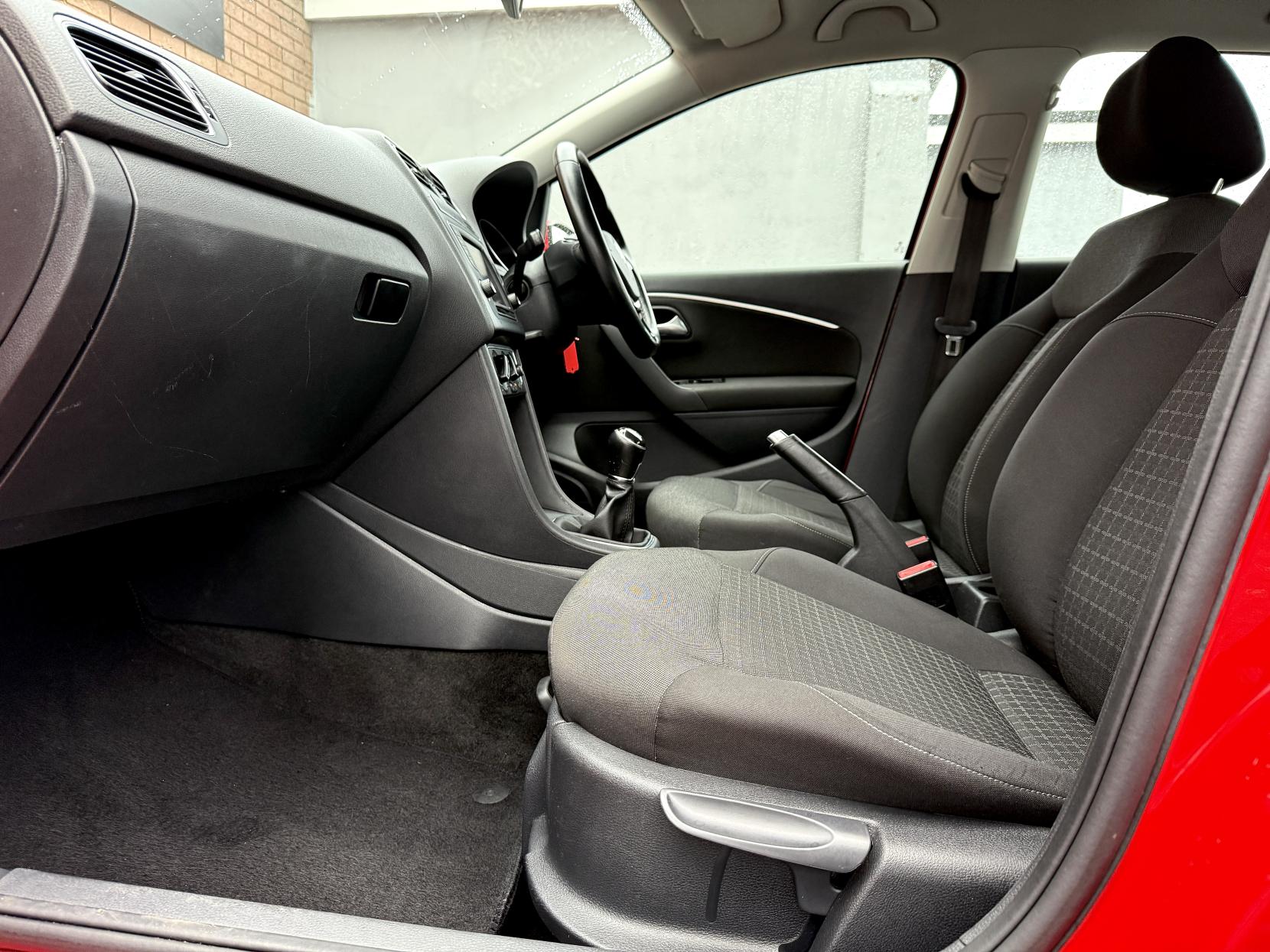 Volkswagen Polo 1.0 BlueMotion Tech SE Hatchback 5dr Petrol Manual Euro 6 (s/s) (75 ps)