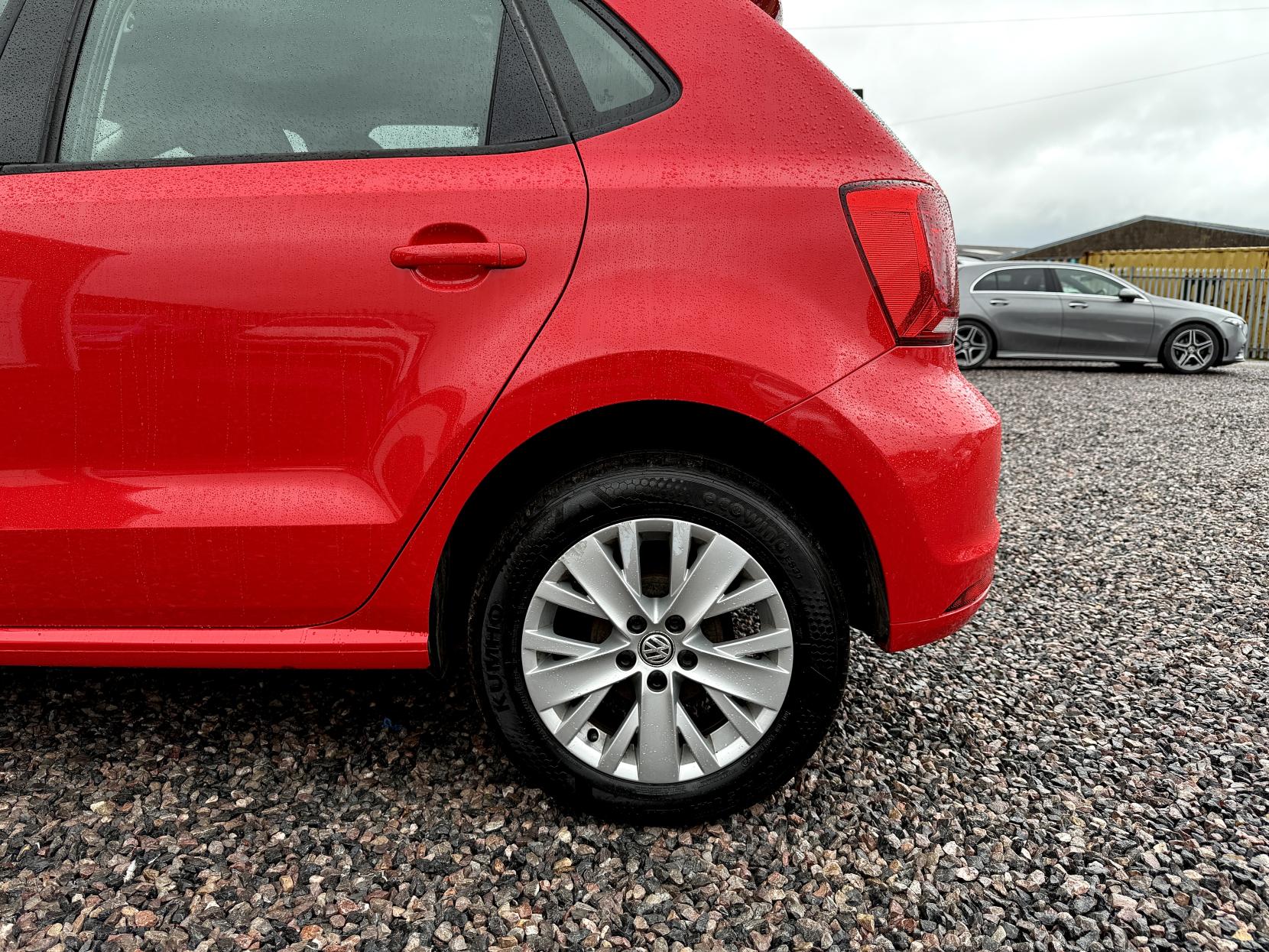 Volkswagen Polo 1.0 BlueMotion Tech SE Hatchback 5dr Petrol Manual Euro 6 (s/s) (75 ps)