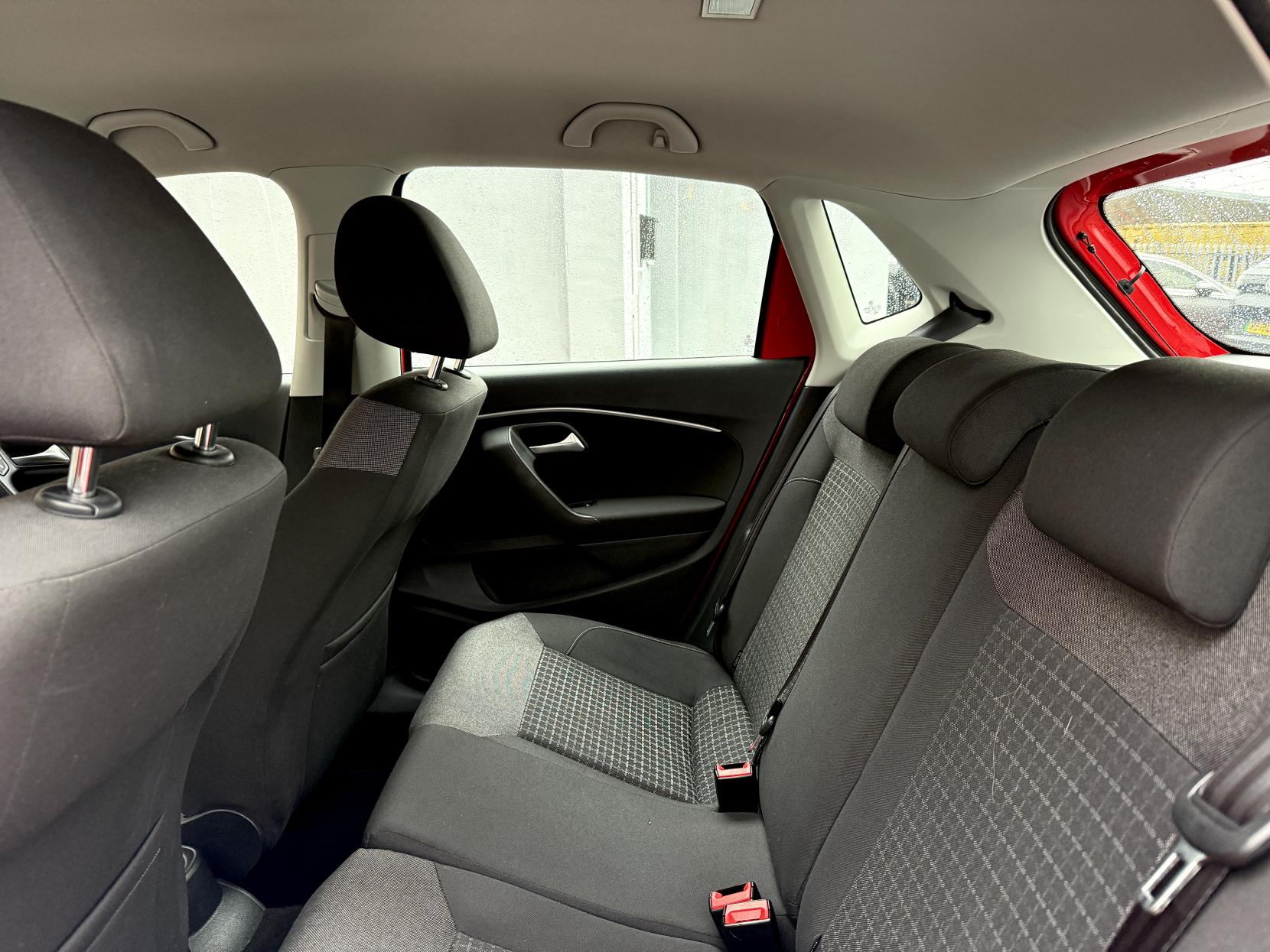 Volkswagen Polo 1.0 BlueMotion Tech SE Hatchback 5dr Petrol Manual Euro 6 (s/s) (75 ps)