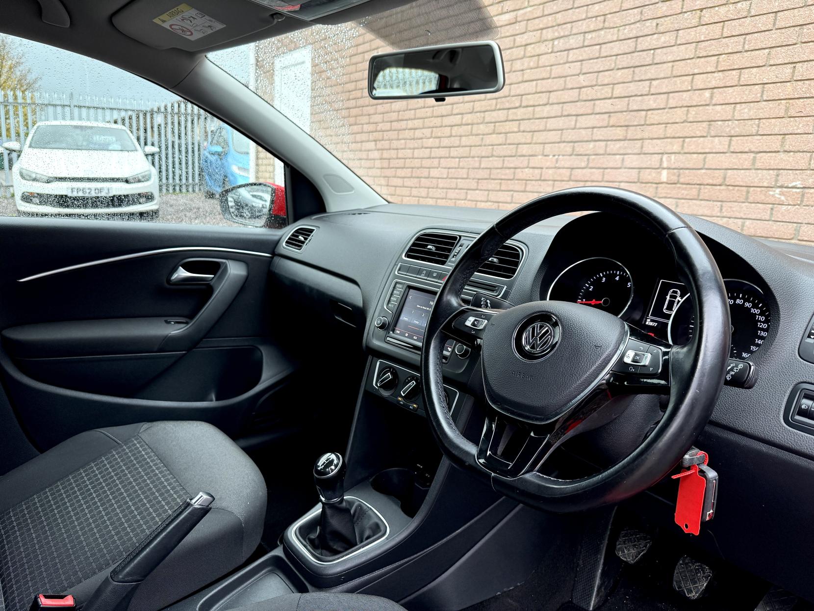 Volkswagen Polo 1.0 BlueMotion Tech SE Hatchback 5dr Petrol Manual Euro 6 (s/s) (75 ps)