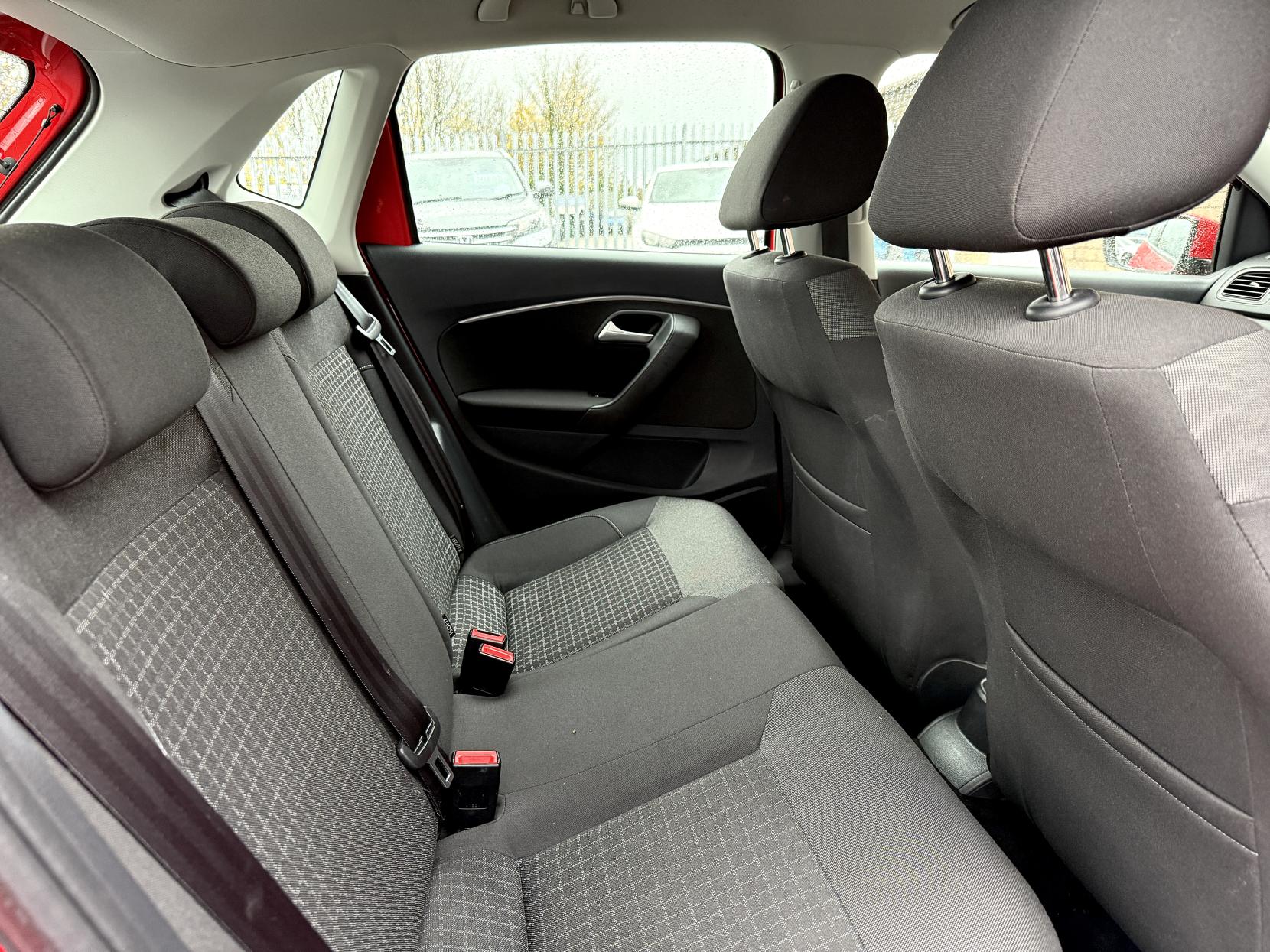 Volkswagen Polo 1.0 BlueMotion Tech SE Hatchback 5dr Petrol Manual Euro 6 (s/s) (75 ps)