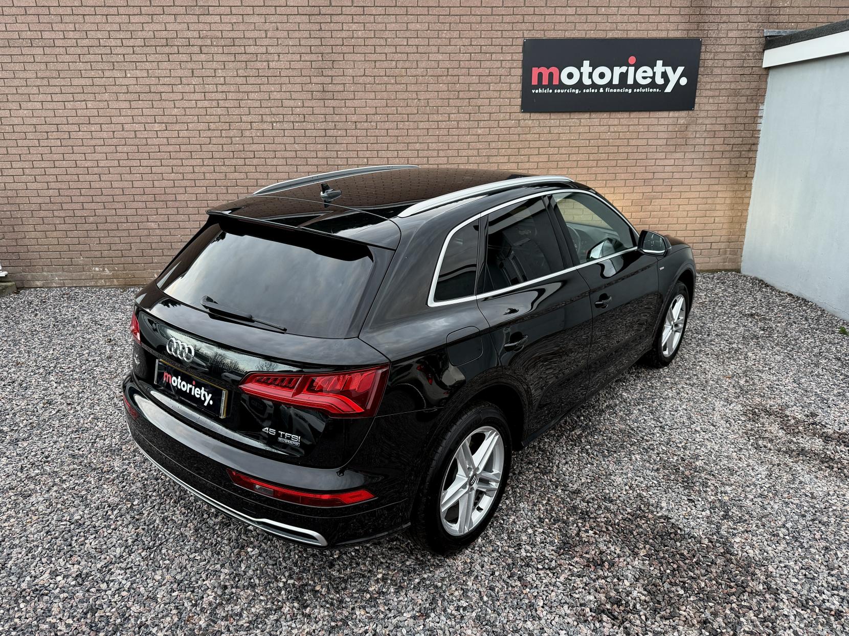 Audi Q5 2.0 TFSI 45 S line SUV 5dr Petrol S Tronic quattro Euro 6 (s/s) (245 ps)