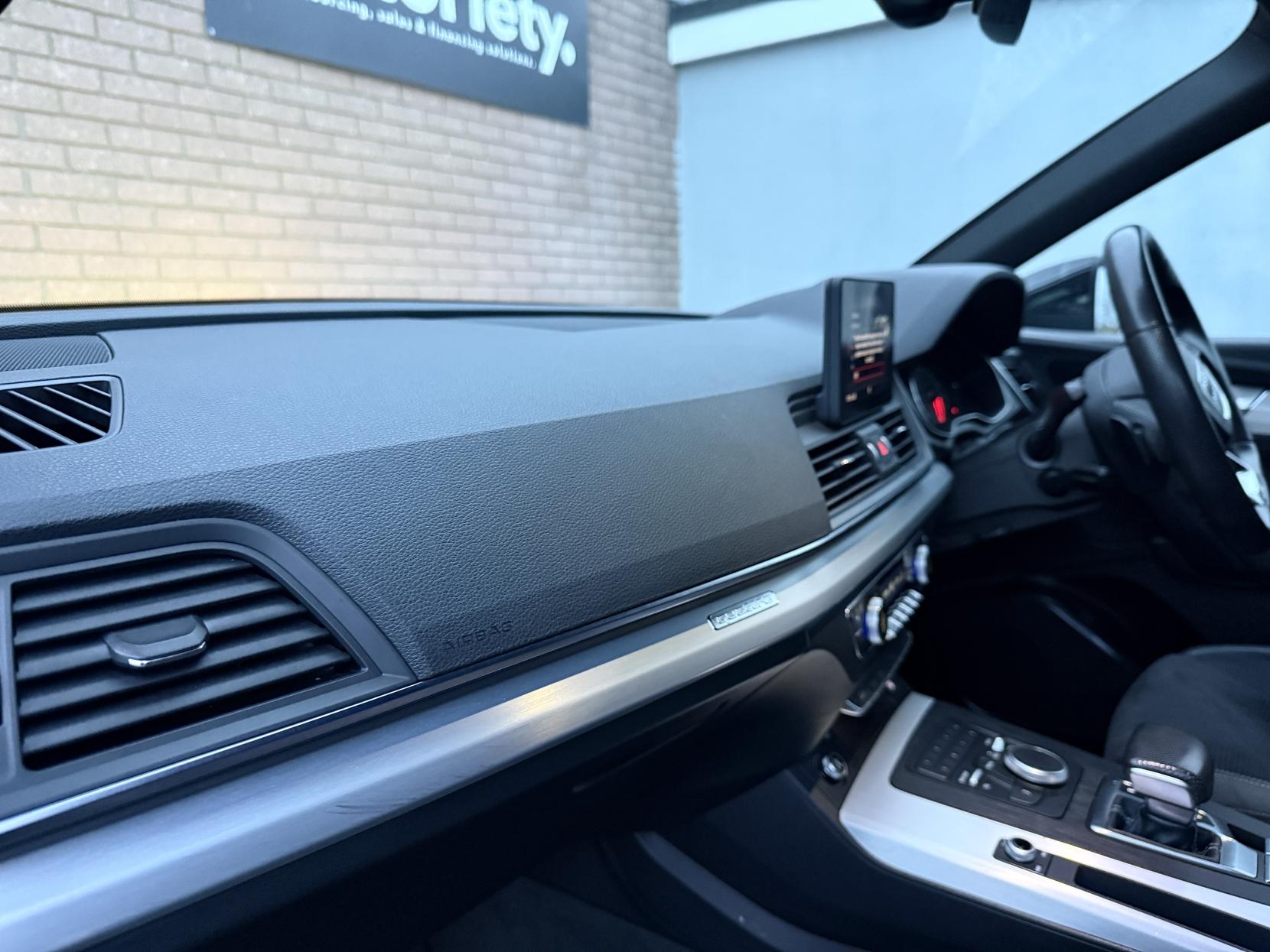 Audi Q5 2.0 TFSI 45 S line SUV 5dr Petrol S Tronic quattro Euro 6 (s/s) (245 ps)