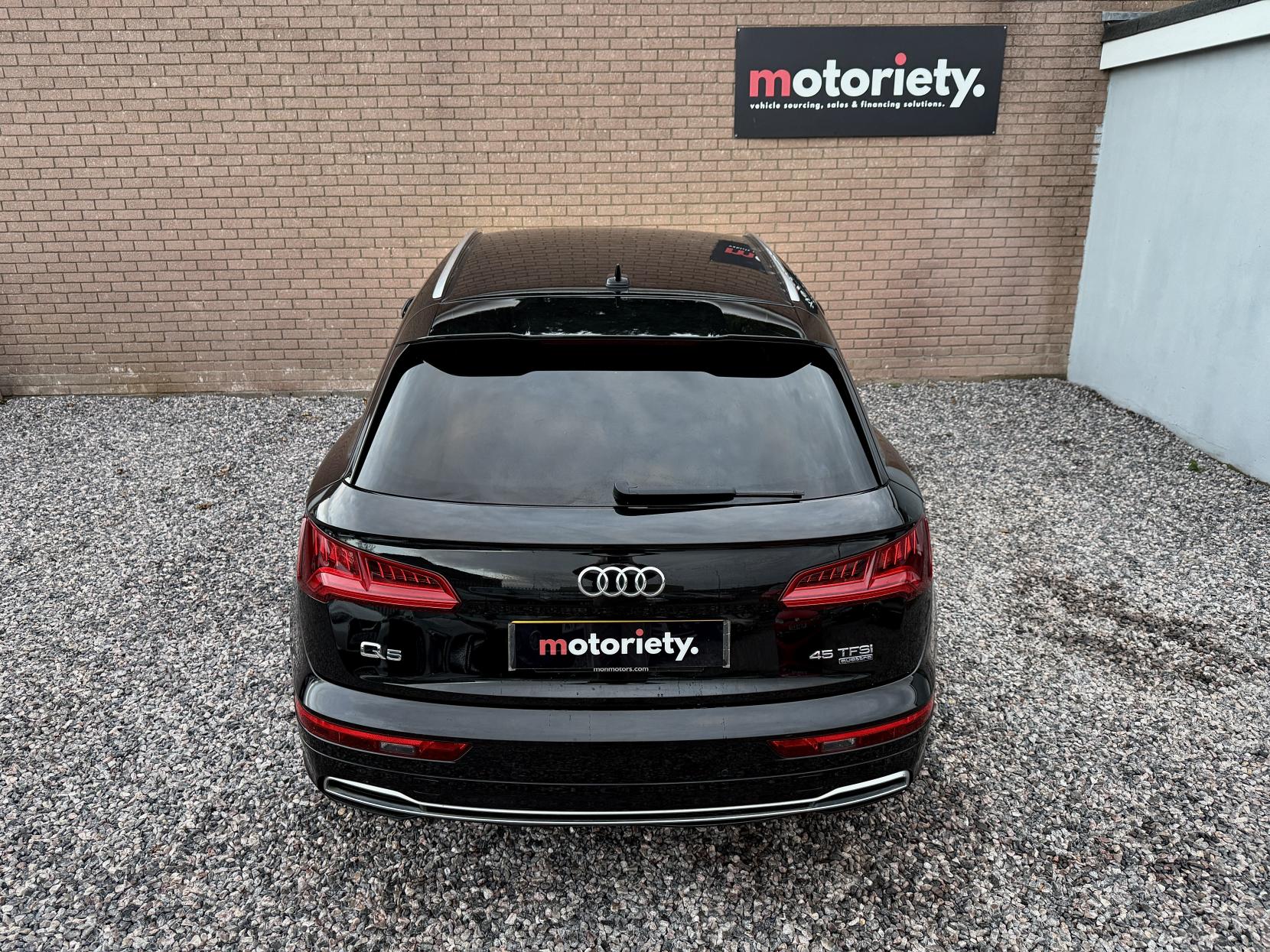Audi Q5 2.0 TFSI 45 S line SUV 5dr Petrol S Tronic quattro Euro 6 (s/s) (245 ps)