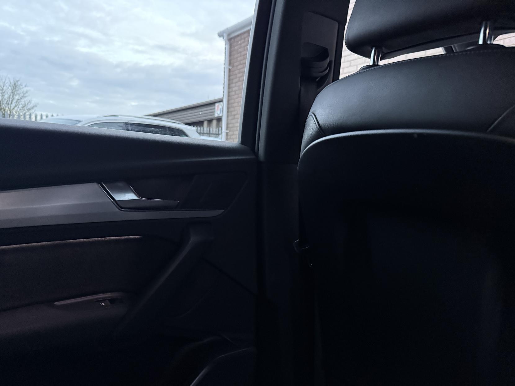 Audi Q5 2.0 TFSI 45 S line SUV 5dr Petrol S Tronic quattro Euro 6 (s/s) (245 ps)