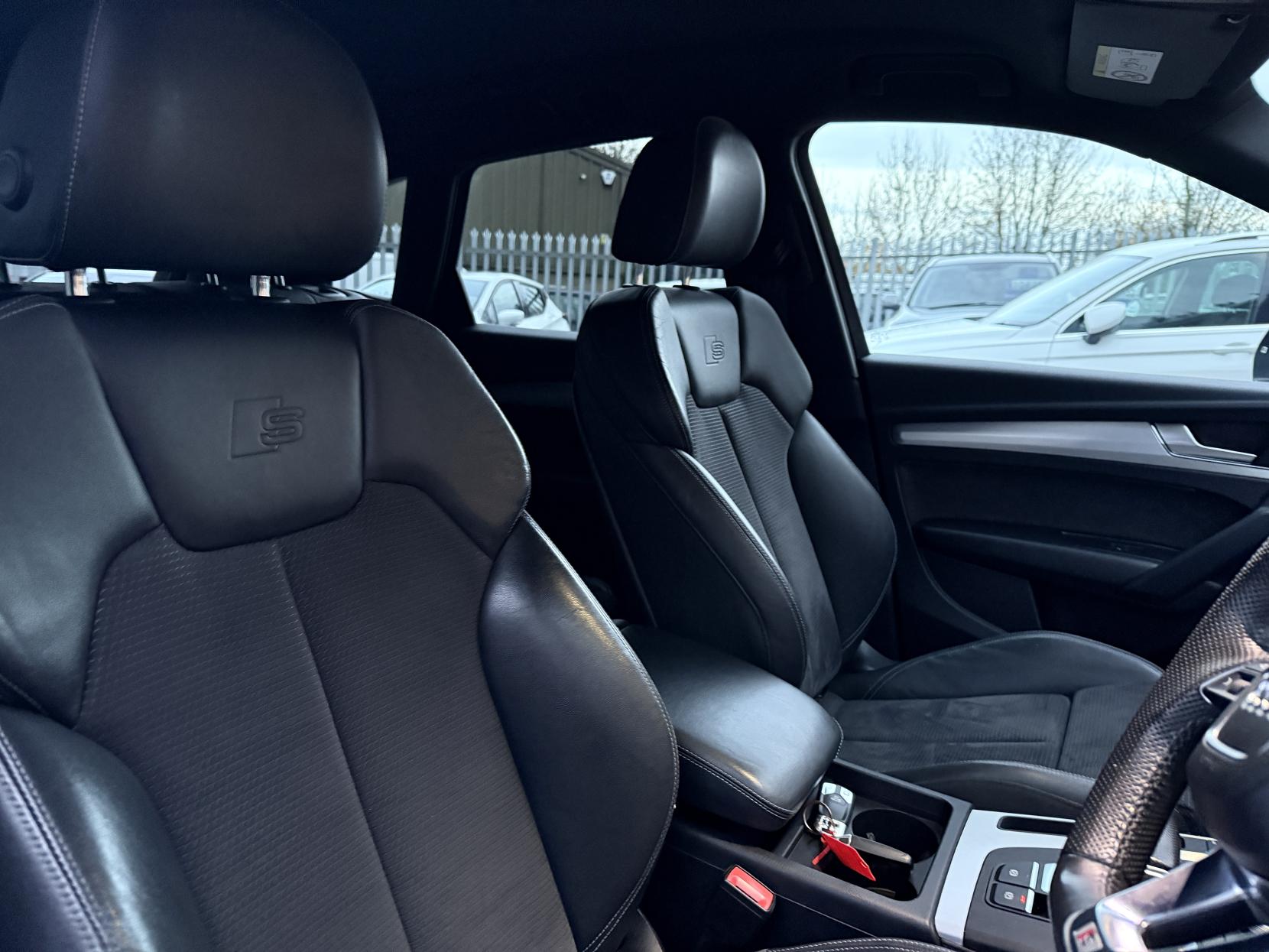 Audi Q5 2.0 TFSI 45 S line SUV 5dr Petrol S Tronic quattro Euro 6 (s/s) (245 ps)