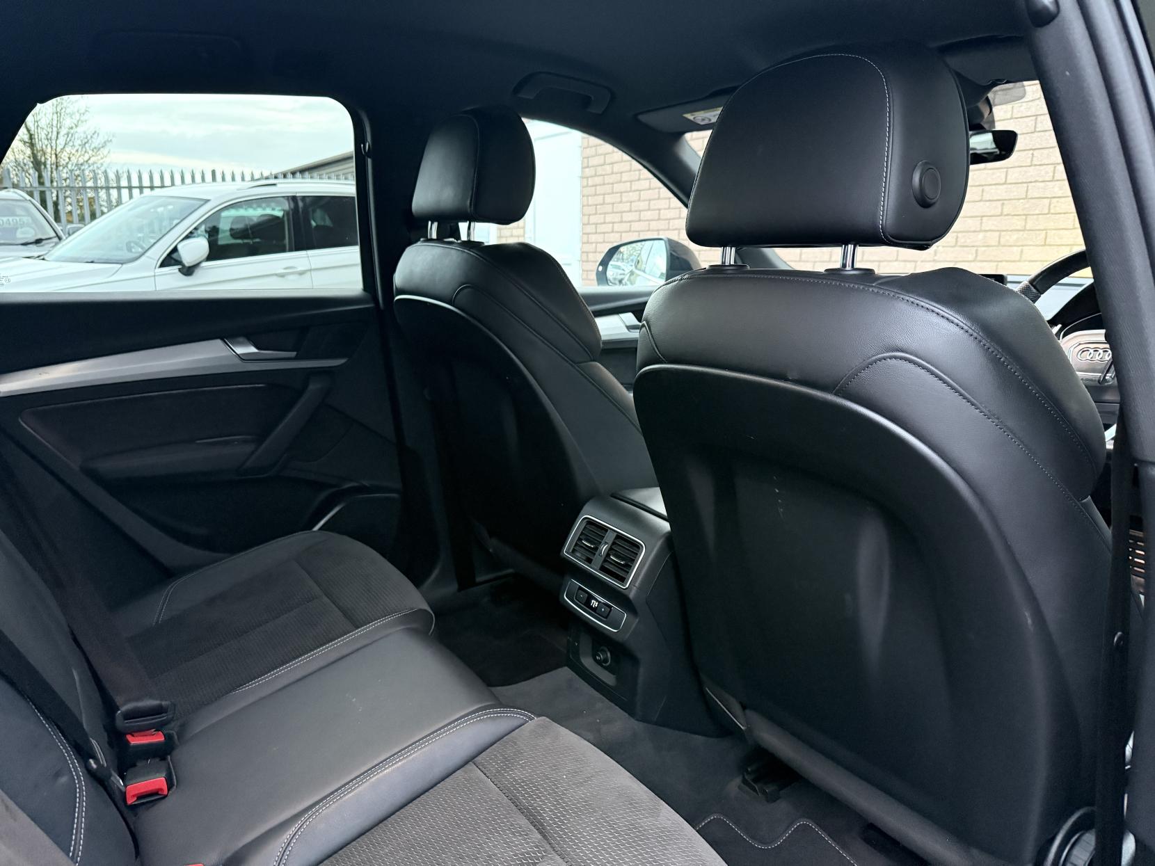 Audi Q5 2.0 TFSI 45 S line SUV 5dr Petrol S Tronic quattro Euro 6 (s/s) (245 ps)