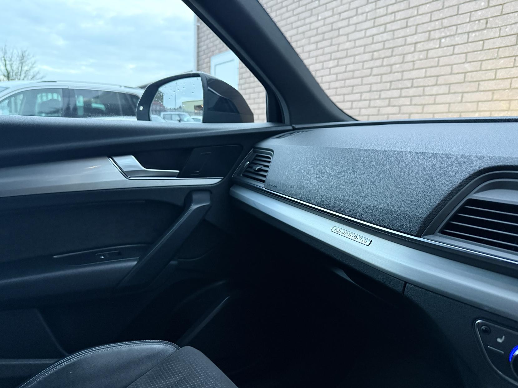 Audi Q5 2.0 TFSI 45 S line SUV 5dr Petrol S Tronic quattro Euro 6 (s/s) (245 ps)