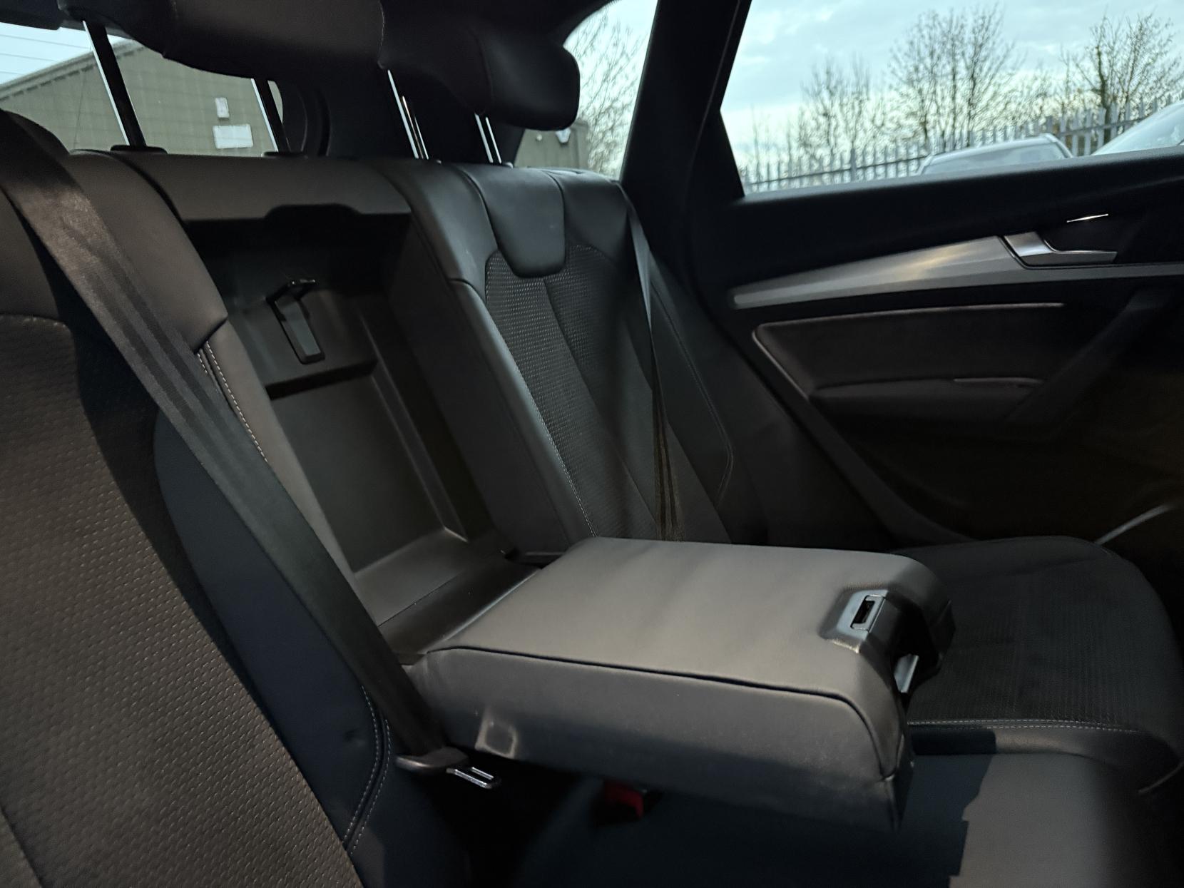 Audi Q5 2.0 TFSI 45 S line SUV 5dr Petrol S Tronic quattro Euro 6 (s/s) (245 ps)