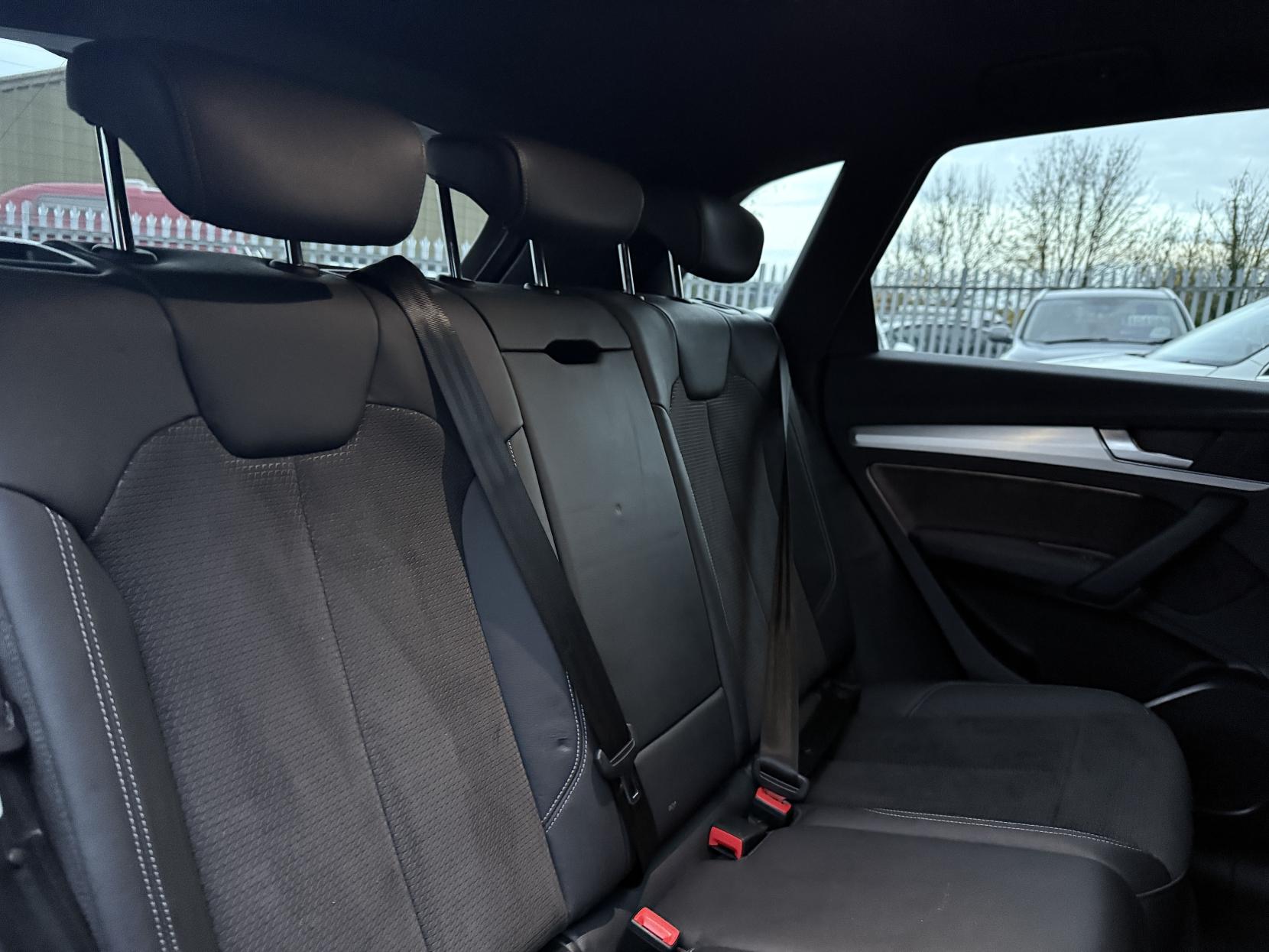 Audi Q5 2.0 TFSI 45 S line SUV 5dr Petrol S Tronic quattro Euro 6 (s/s) (245 ps)