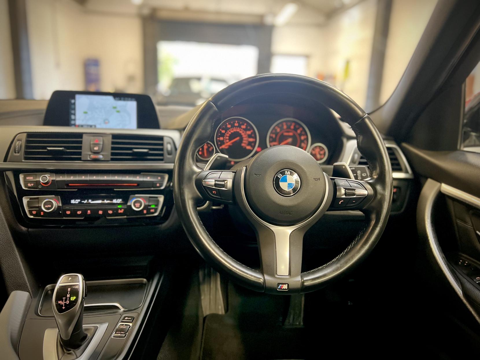 BMW 3 Series 2.0 320i M Sport Touring 5dr Petrol Auto xDrive Euro 6 (s/s) (184 ps)