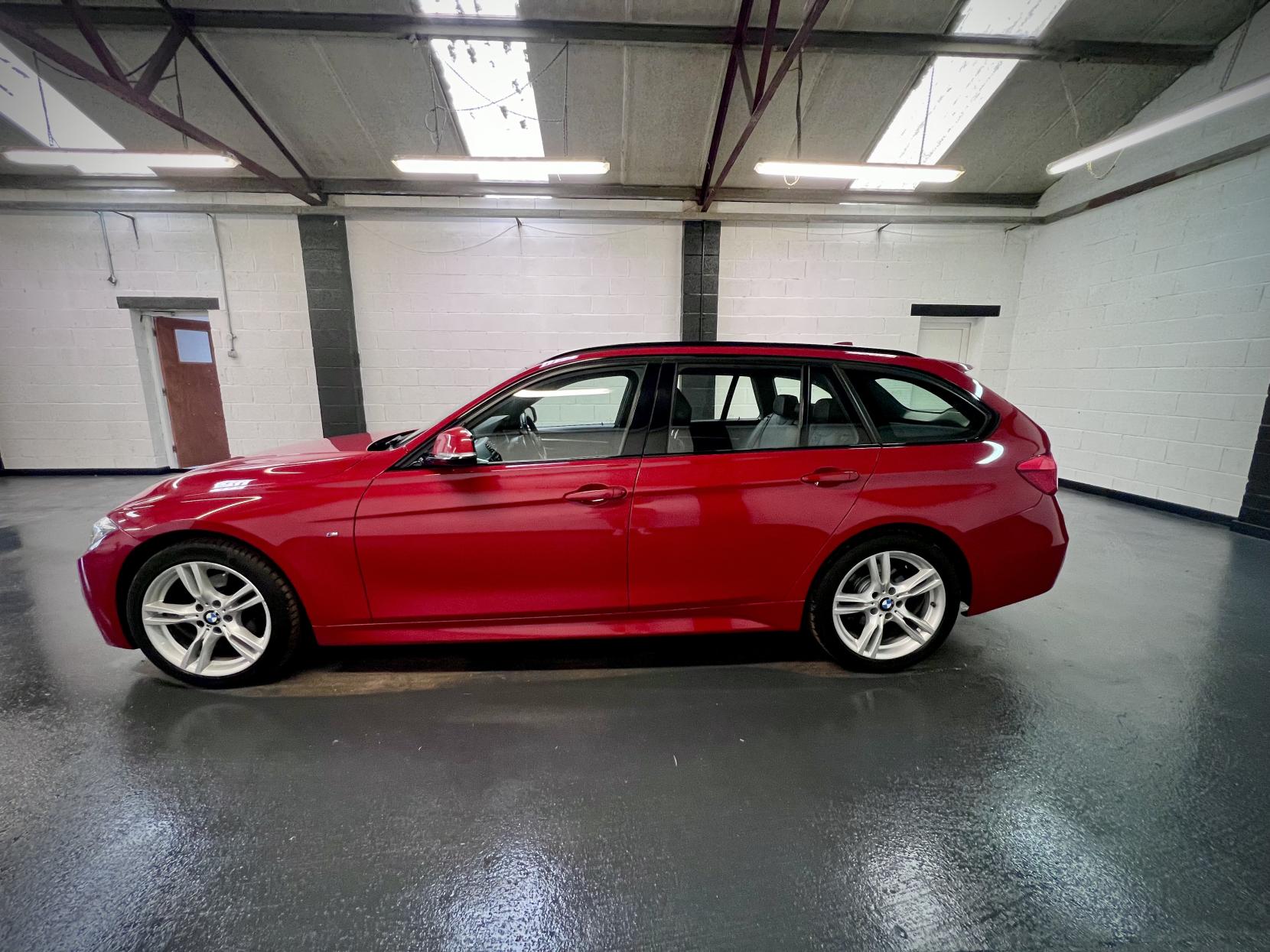 BMW 3 Series 2.0 320i M Sport Touring 5dr Petrol Auto xDrive Euro 6 (s/s) (184 ps)