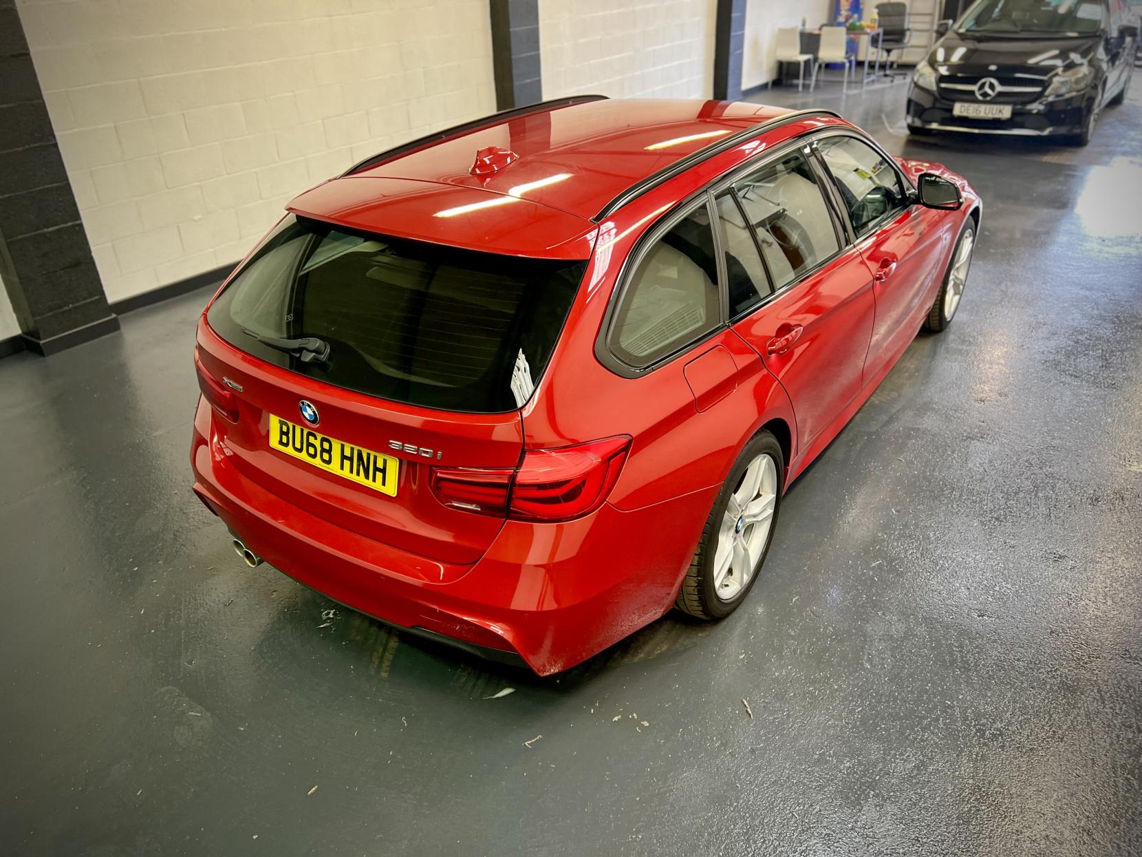 BMW 3 Series 2.0 320i M Sport Touring 5dr Petrol Auto xDrive Euro 6 (s/s) (184 ps)