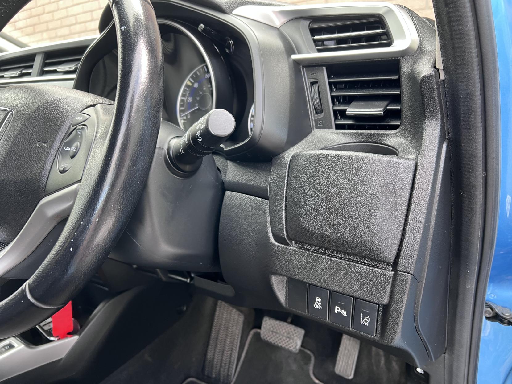 Honda Jazz 1.3 i-VTEC EX Navi Hatchback 5dr Petrol CVT Euro 6 (s/s) (102 ps)