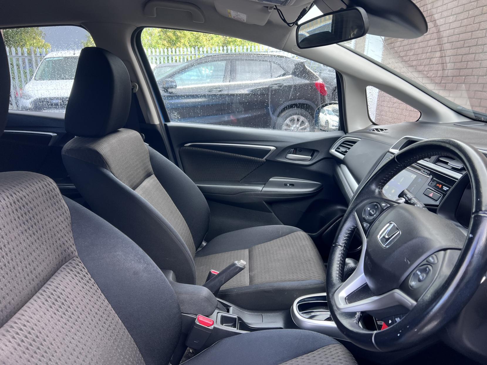 Honda Jazz 1.3 i-VTEC EX Navi Hatchback 5dr Petrol CVT Euro 6 (s/s) (102 ps)