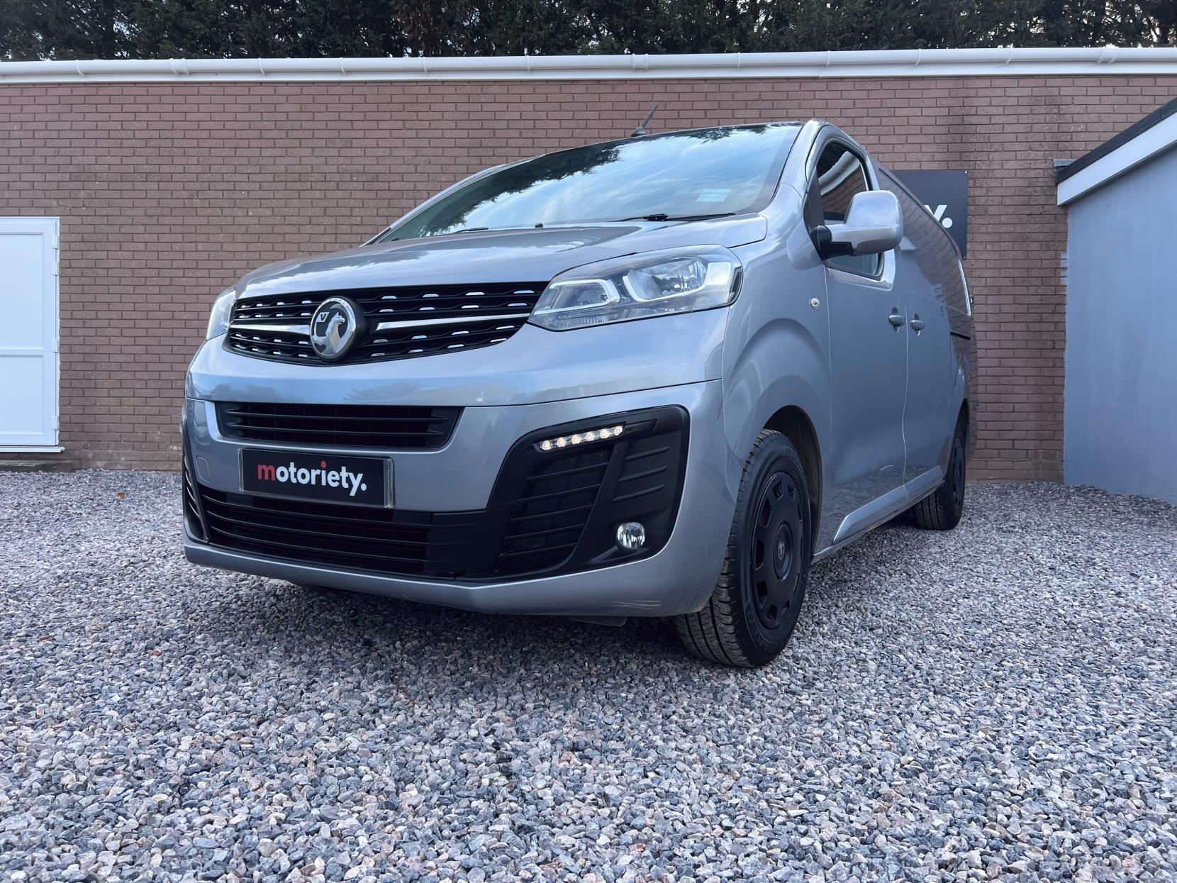 Vauxhall Vivaro 2.0 Turbo D 3100 Sportive Panel Van 5dr Diesel Manual L2 H1 Euro 6 (s/s) (150 ps)