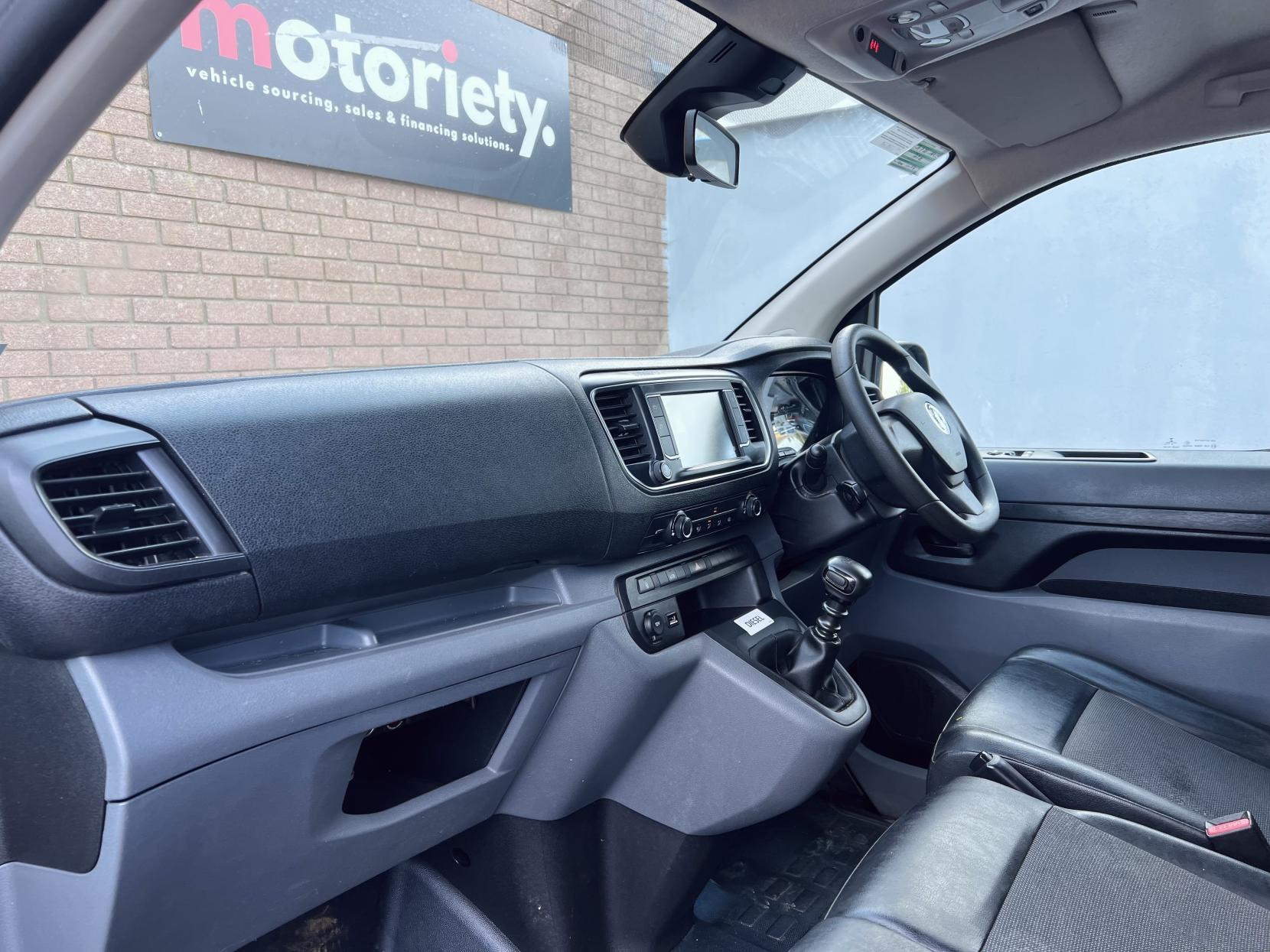 Vauxhall Vivaro 2.0 Turbo D 3100 Sportive Panel Van 5dr Diesel Manual L2 H1 Euro 6 (s/s) (150 ps)