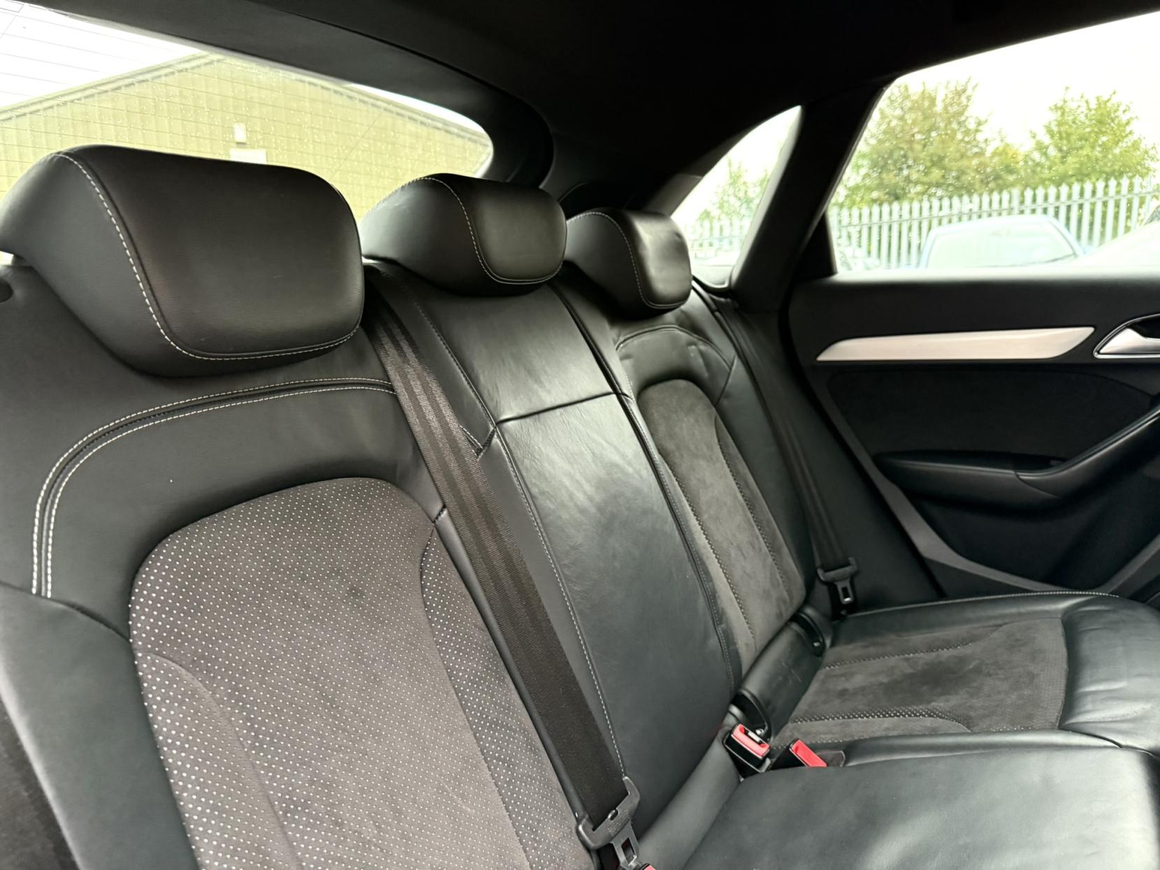 Audi Q3 2.0 TDI S line Plus SUV 5dr Diesel Manual quattro Euro 6 (s/s) (150 ps)