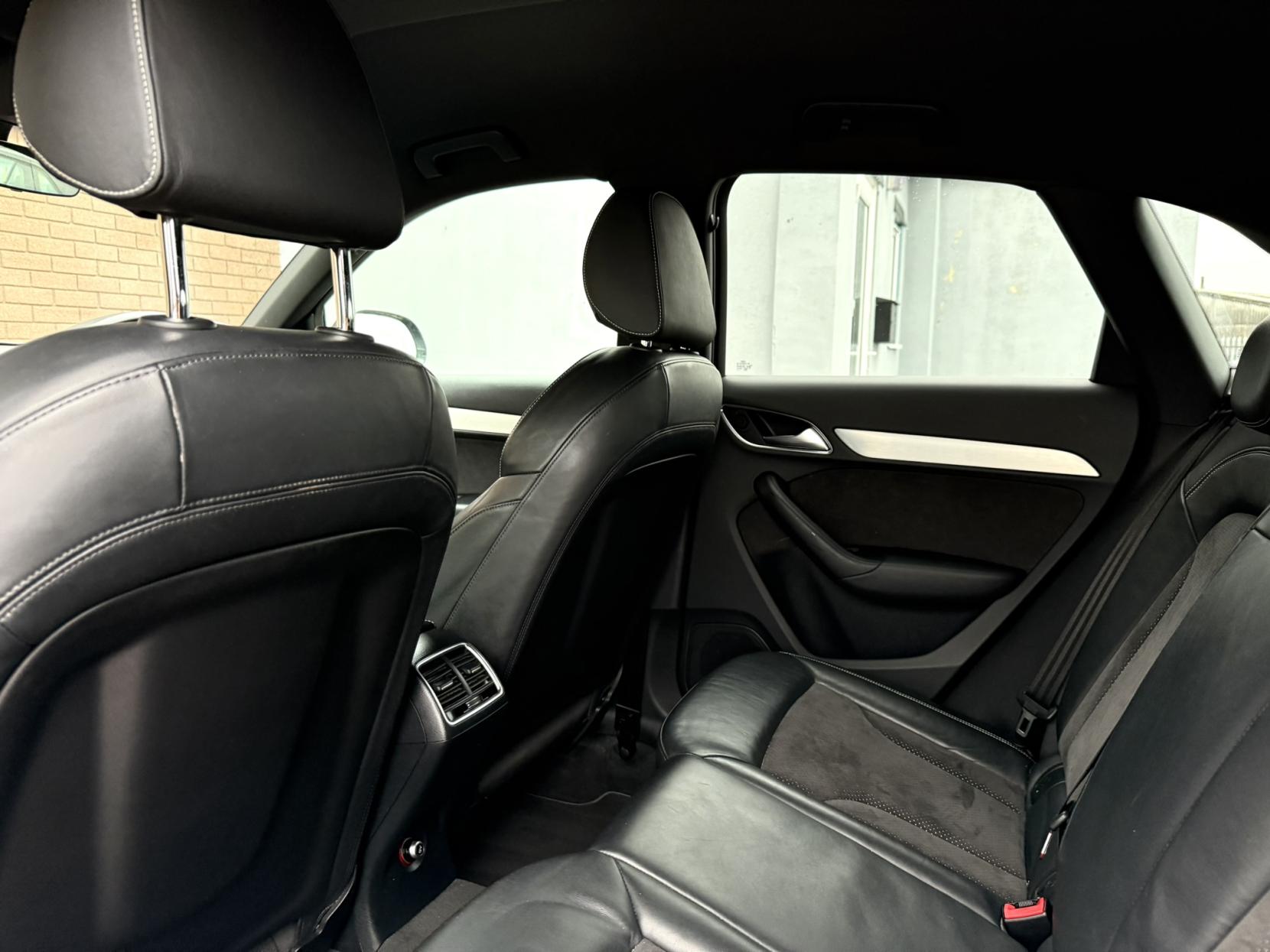 Audi Q3 2.0 TDI S line Plus SUV 5dr Diesel Manual quattro Euro 6 (s/s) (150 ps)