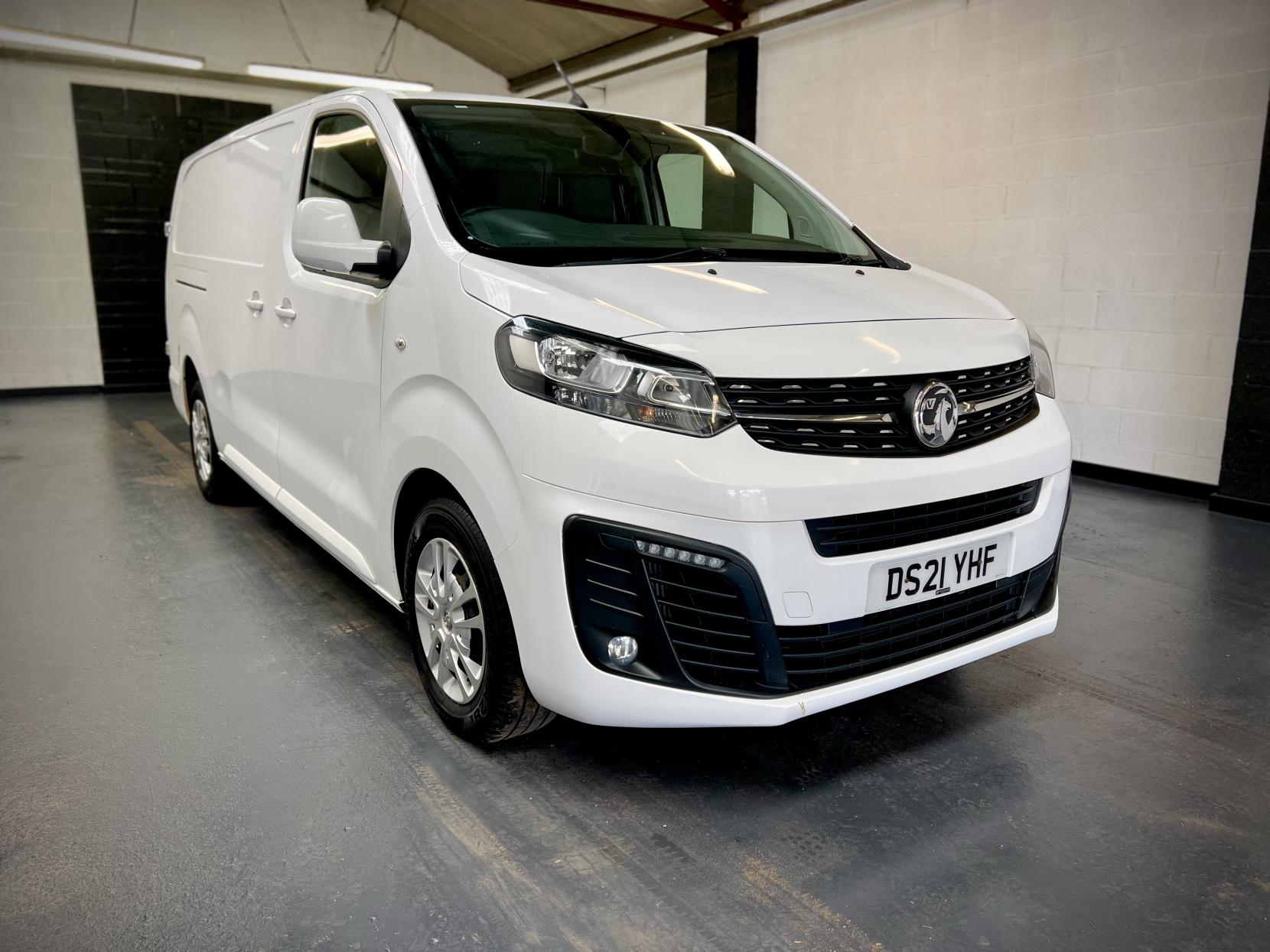 Vauxhall Vivaro 1.5 Turbo D 2900 Sportive Panel Van 5dr Diesel Manual L2 H1 Euro 6 (s/s) (100 ps)