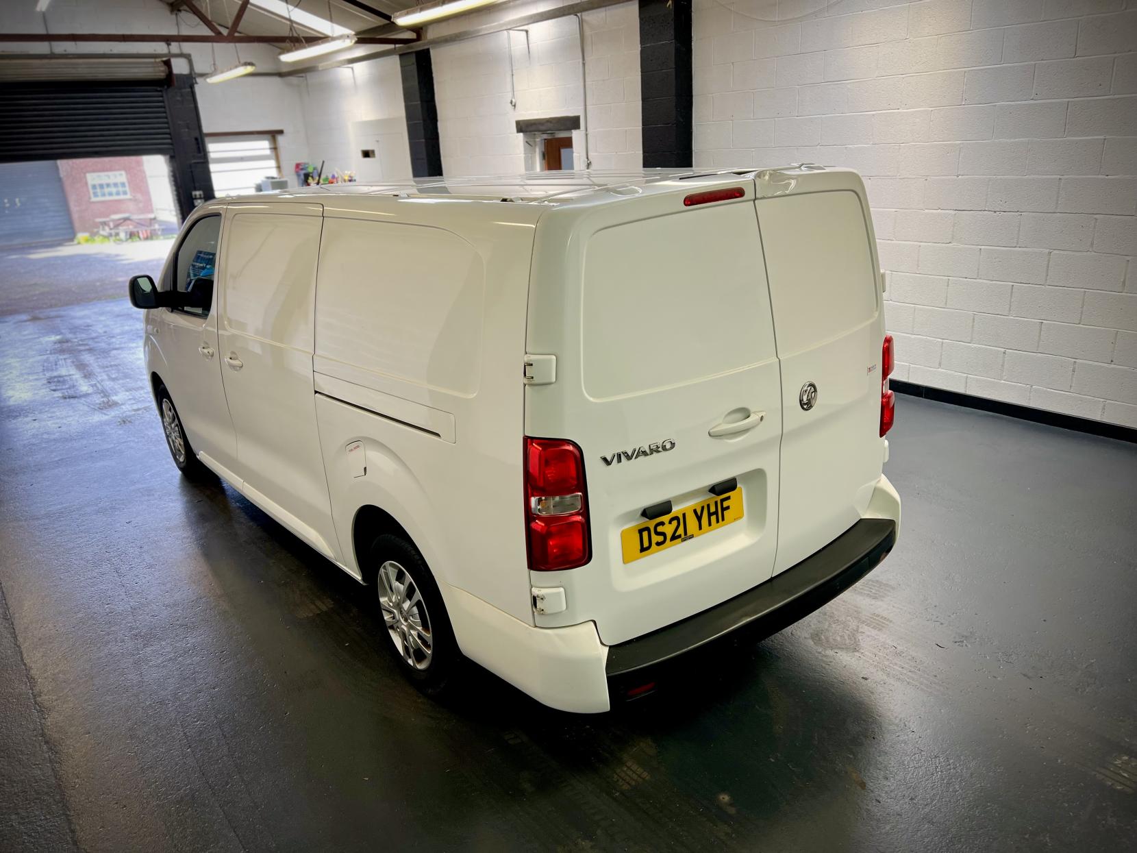 Vauxhall Vivaro 1.5 Turbo D 2900 Sportive Panel Van 5dr Diesel Manual L2 H1 Euro 6 (s/s) (100 ps)