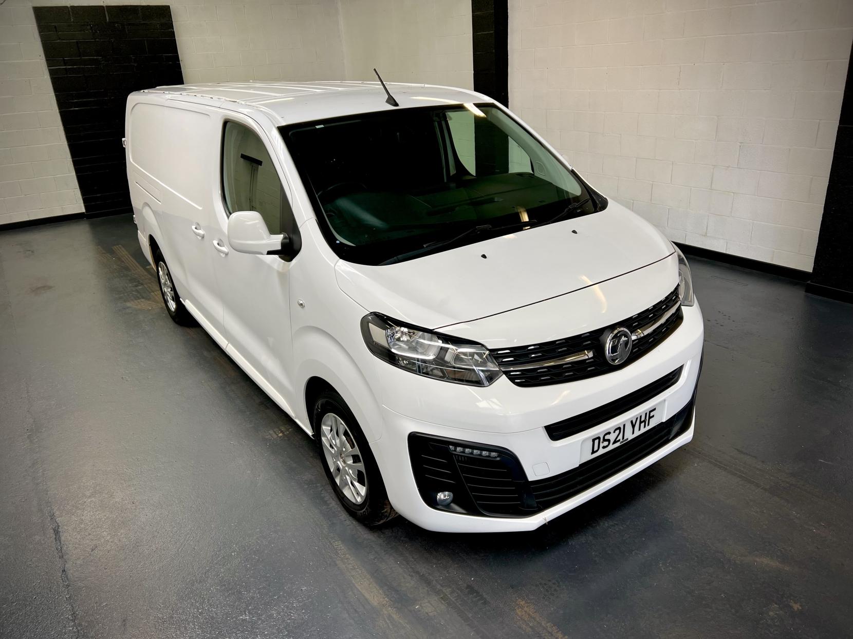 Vauxhall Vivaro 1.5 Turbo D 2900 Sportive Panel Van 5dr Diesel Manual L2 H1 Euro 6 (s/s) (100 ps)