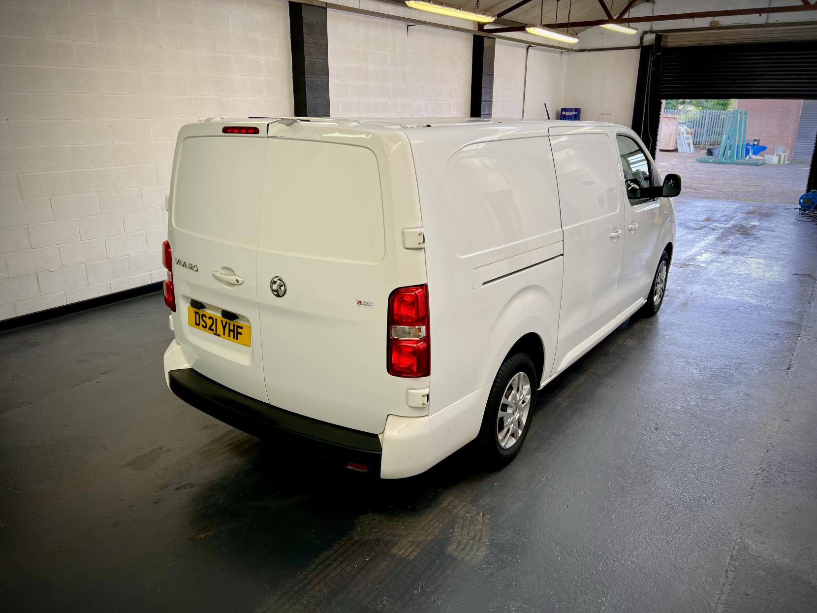 Vauxhall Vivaro 1.5 Turbo D 2900 Sportive Panel Van 5dr Diesel Manual L2 H1 Euro 6 (s/s) (100 ps)