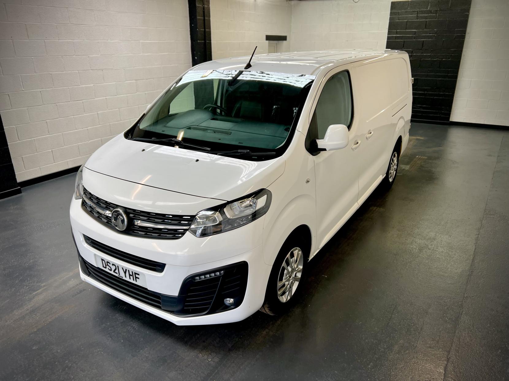 Vauxhall Vivaro 1.5 Turbo D 2900 Sportive Panel Van 5dr Diesel Manual L2 H1 Euro 6 (s/s) (100 ps)