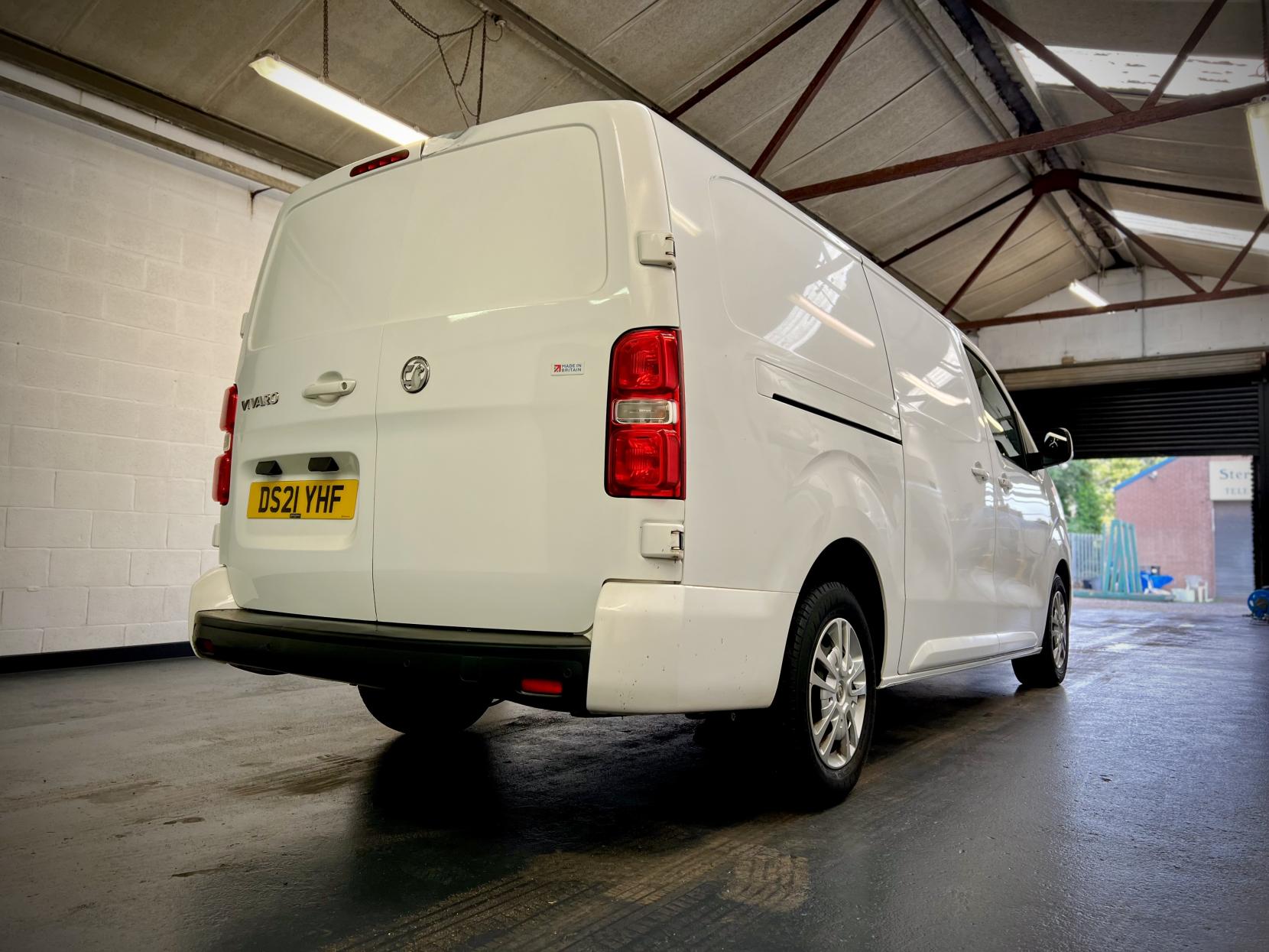 Vauxhall Vivaro 1.5 Turbo D 2900 Sportive Panel Van 5dr Diesel Manual L2 H1 Euro 6 (s/s) (100 ps)