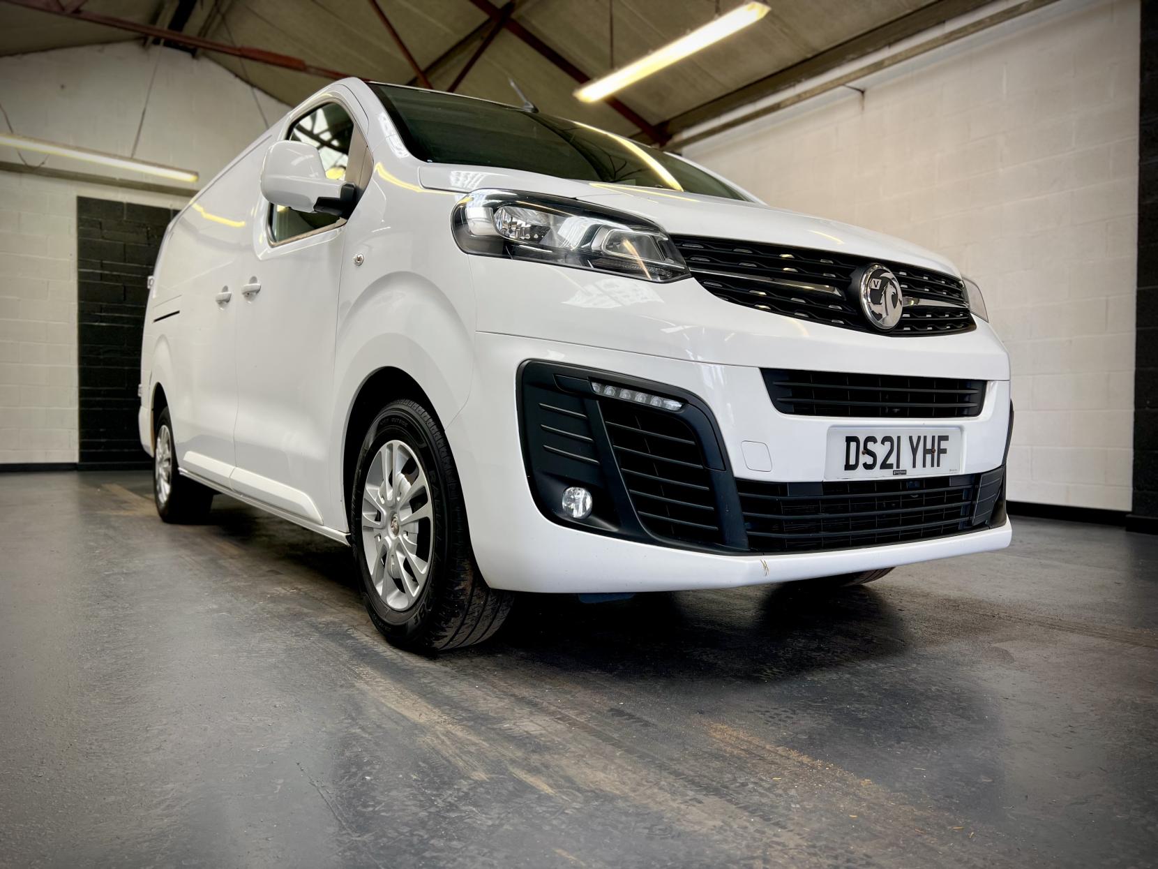 Vauxhall Vivaro 1.5 Turbo D 2900 Sportive Panel Van 5dr Diesel Manual L2 H1 Euro 6 (s/s) (100 ps)