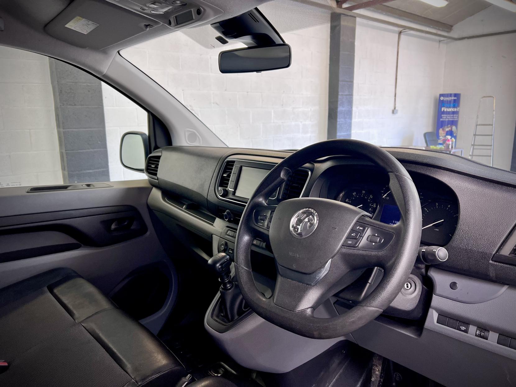 Vauxhall Vivaro 1.5 Turbo D 2900 Sportive Panel Van 5dr Diesel Manual L2 H1 Euro 6 (s/s) (100 ps)
