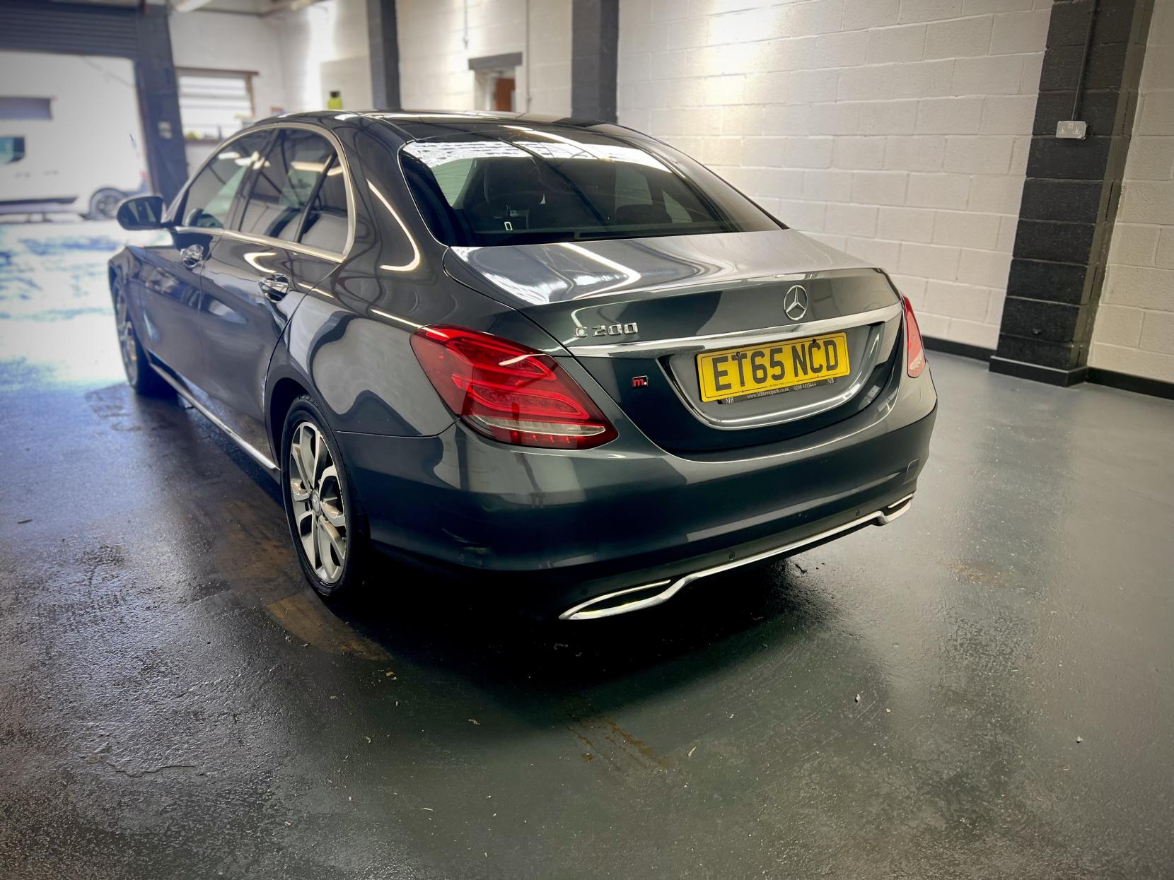 Mercedes-Benz C Class 2.0 C200 Sport (Premium) Saloon 4dr Petrol 7G-Tronic+ Euro 6 (s/s) (184 ps)