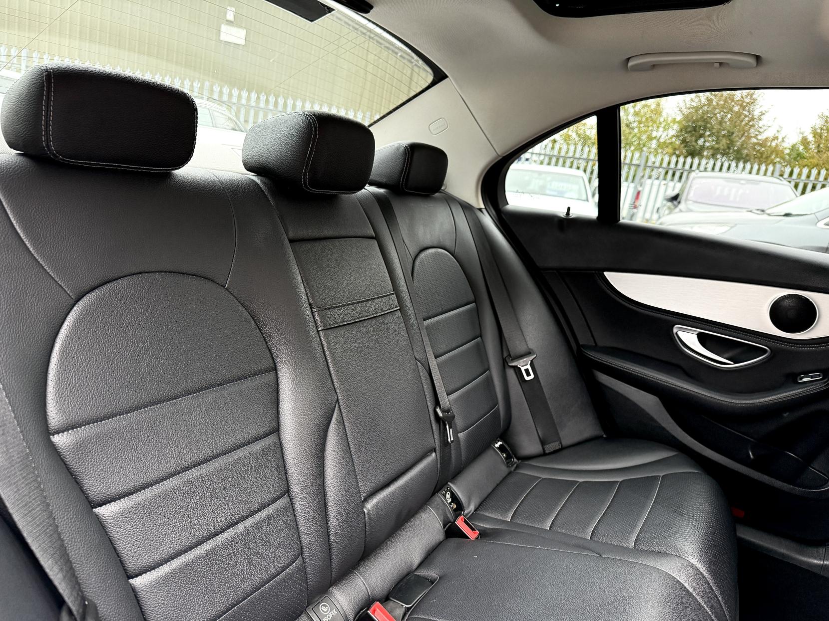 Mercedes-Benz C Class 2.0 C200 Sport (Premium) Saloon 4dr Petrol 7G-Tronic+ Euro 6 (s/s) (184 ps)