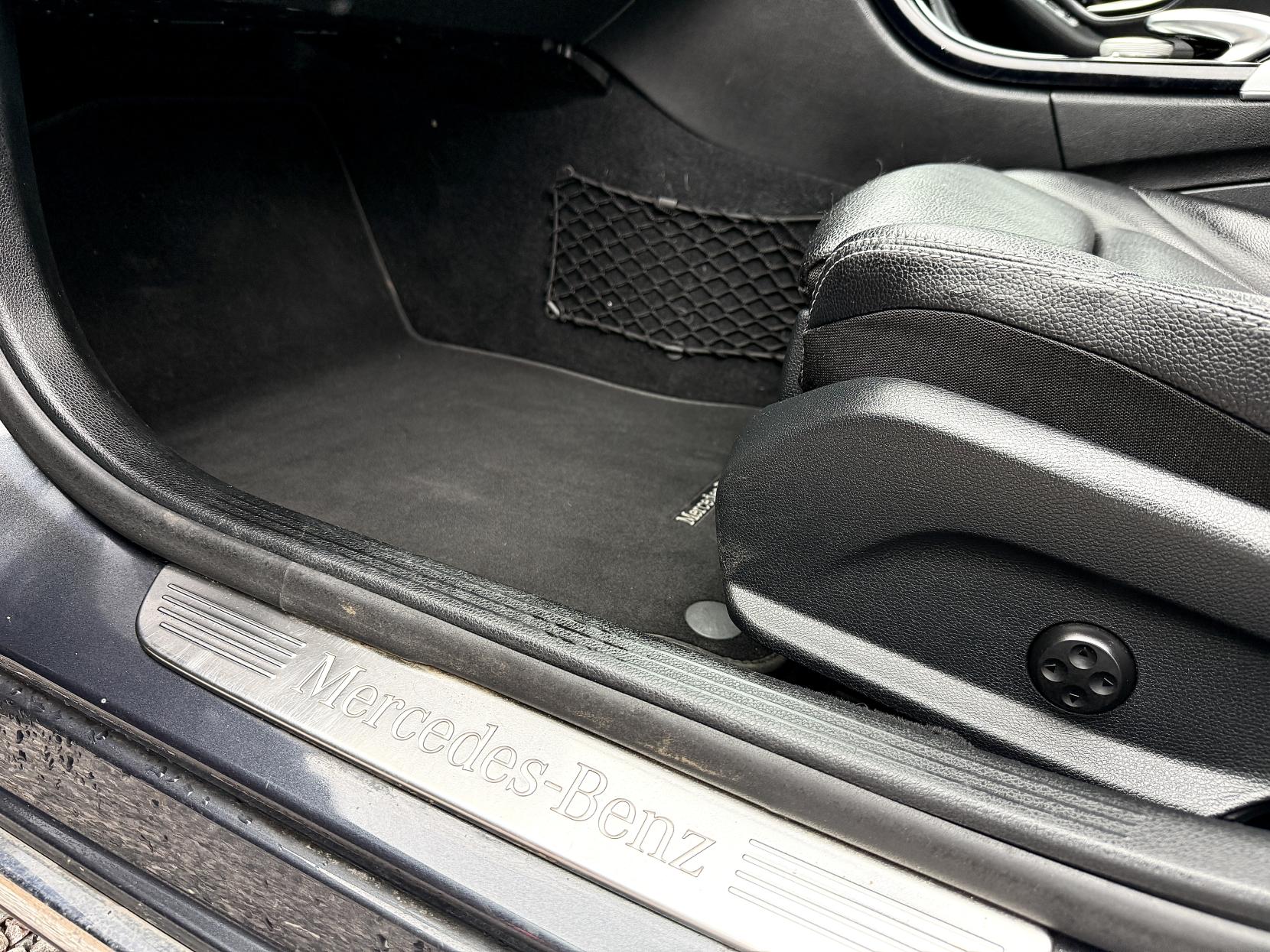 Mercedes-Benz C Class 2.0 C200 Sport (Premium) Saloon 4dr Petrol 7G-Tronic+ Euro 6 (s/s) (184 ps)