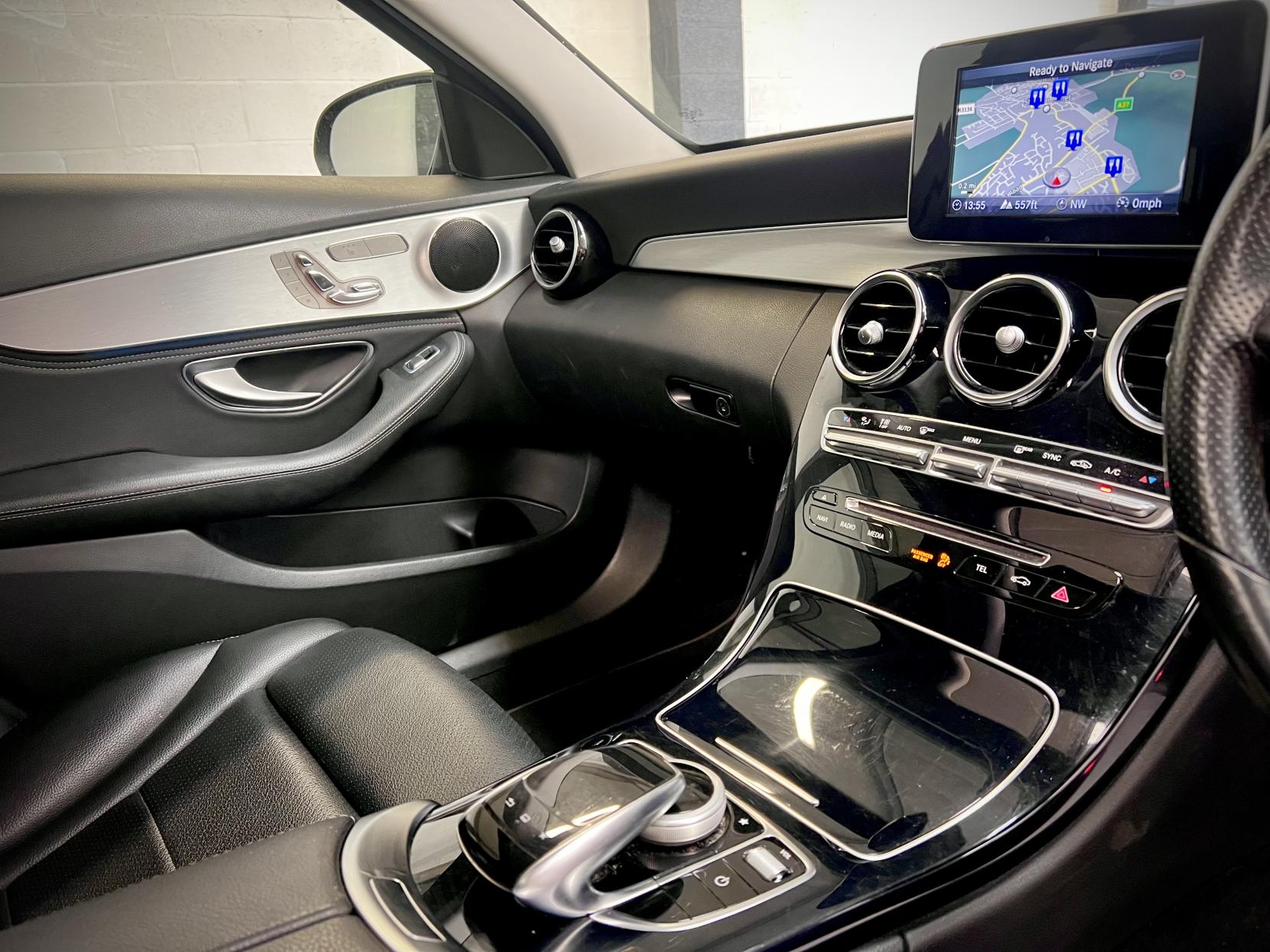 Mercedes-Benz C Class 2.0 C200 Sport (Premium) Saloon 4dr Petrol 7G-Tronic+ Euro 6 (s/s) (184 ps)