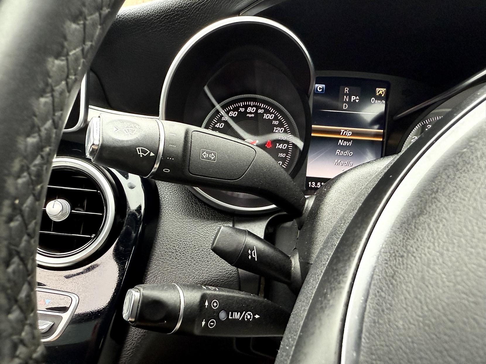 Mercedes-Benz C Class 2.0 C200 Sport (Premium) Saloon 4dr Petrol 7G-Tronic+ Euro 6 (s/s) (184 ps)