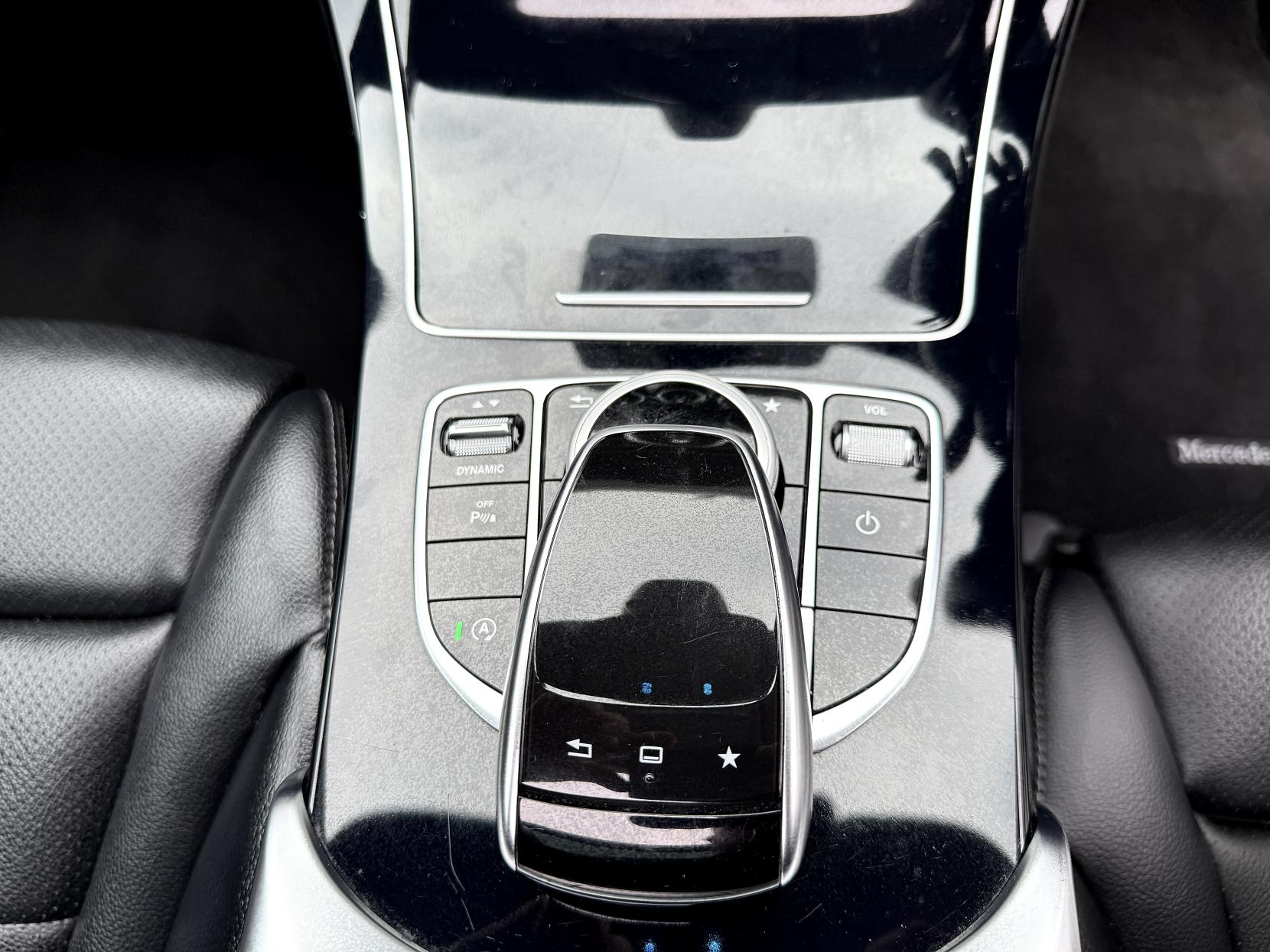 Mercedes-Benz C Class 2.0 C200 Sport (Premium) Saloon 4dr Petrol 7G-Tronic+ Euro 6 (s/s) (184 ps)