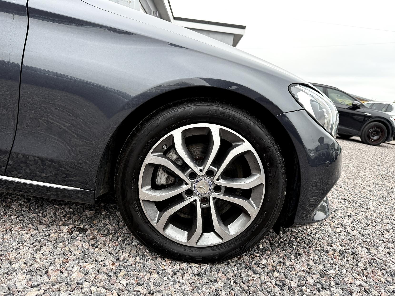 Mercedes-Benz C Class 2.0 C200 Sport (Premium) Saloon 4dr Petrol 7G-Tronic+ Euro 6 (s/s) (184 ps)