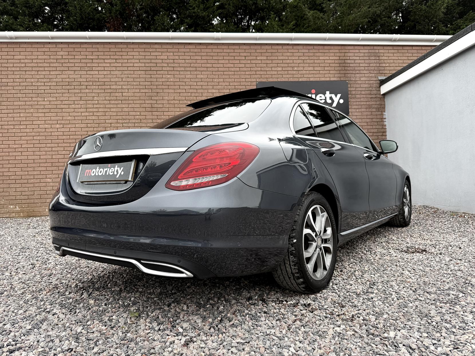 Mercedes-Benz C Class 2.0 C200 Sport (Premium) Saloon 4dr Petrol 7G-Tronic+ Euro 6 (s/s) (184 ps)