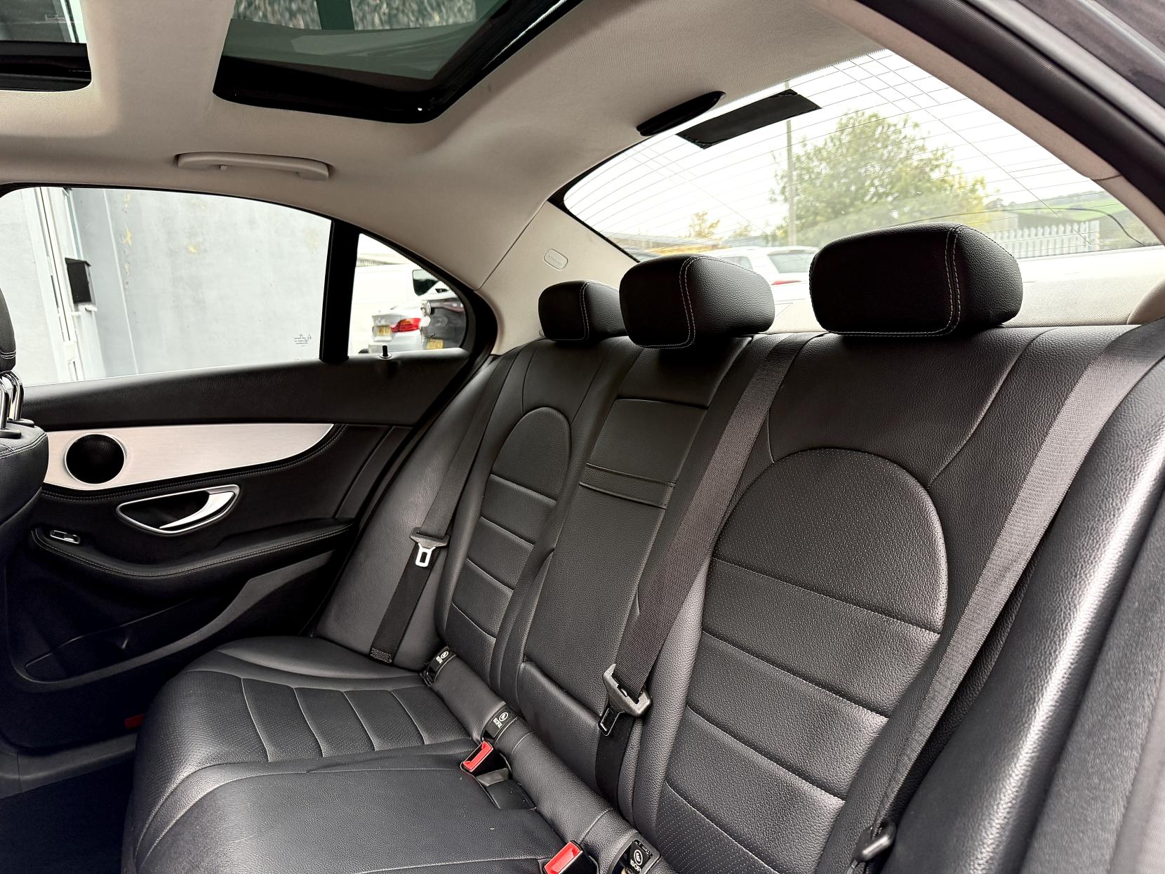 Mercedes-Benz C Class 2.0 C200 Sport (Premium) Saloon 4dr Petrol 7G-Tronic+ Euro 6 (s/s) (184 ps)