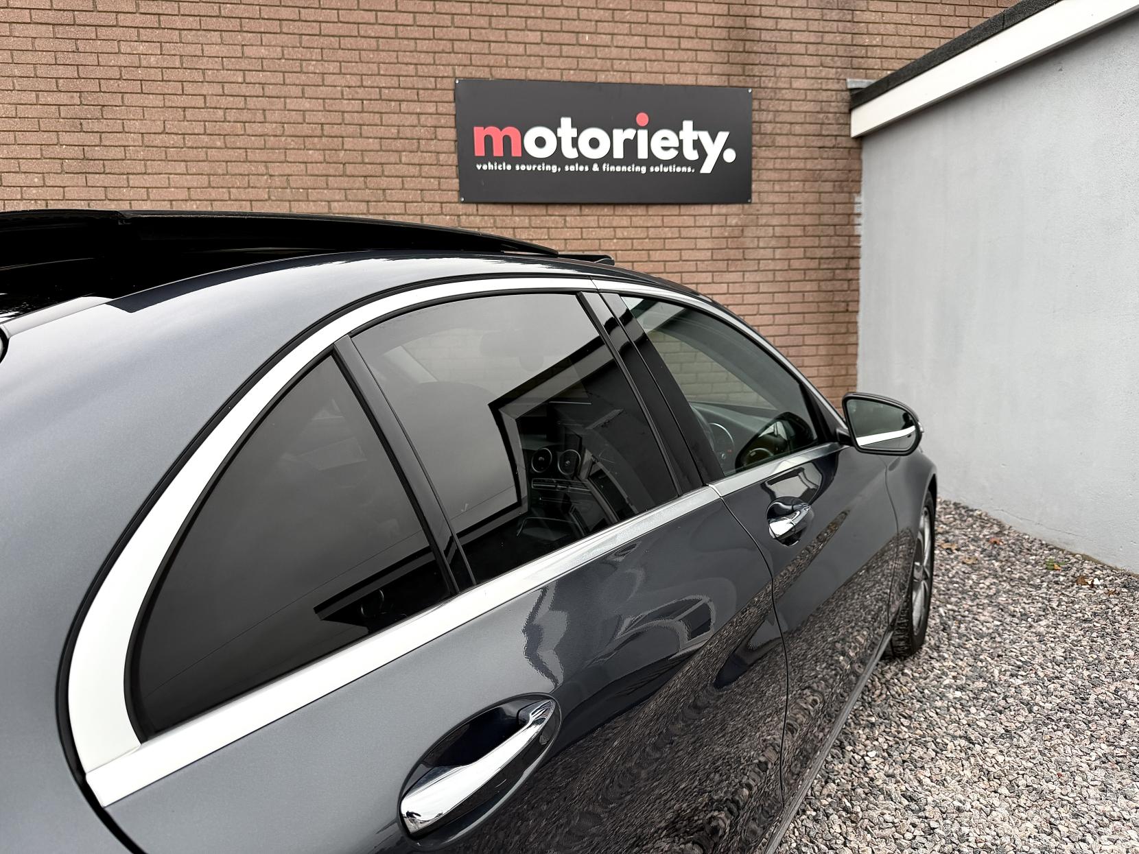 Mercedes-Benz C Class 2.0 C200 Sport (Premium) Saloon 4dr Petrol 7G-Tronic+ Euro 6 (s/s) (184 ps)