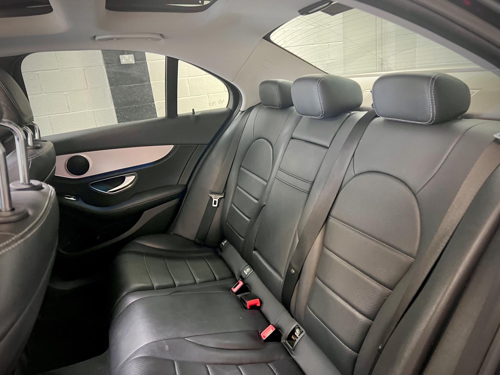 Mercedes-Benz C Class 2.0 C200 Sport (Premium) Saloon 4dr Petrol 7G-Tronic+ Euro 6 (s/s) (184 ps)