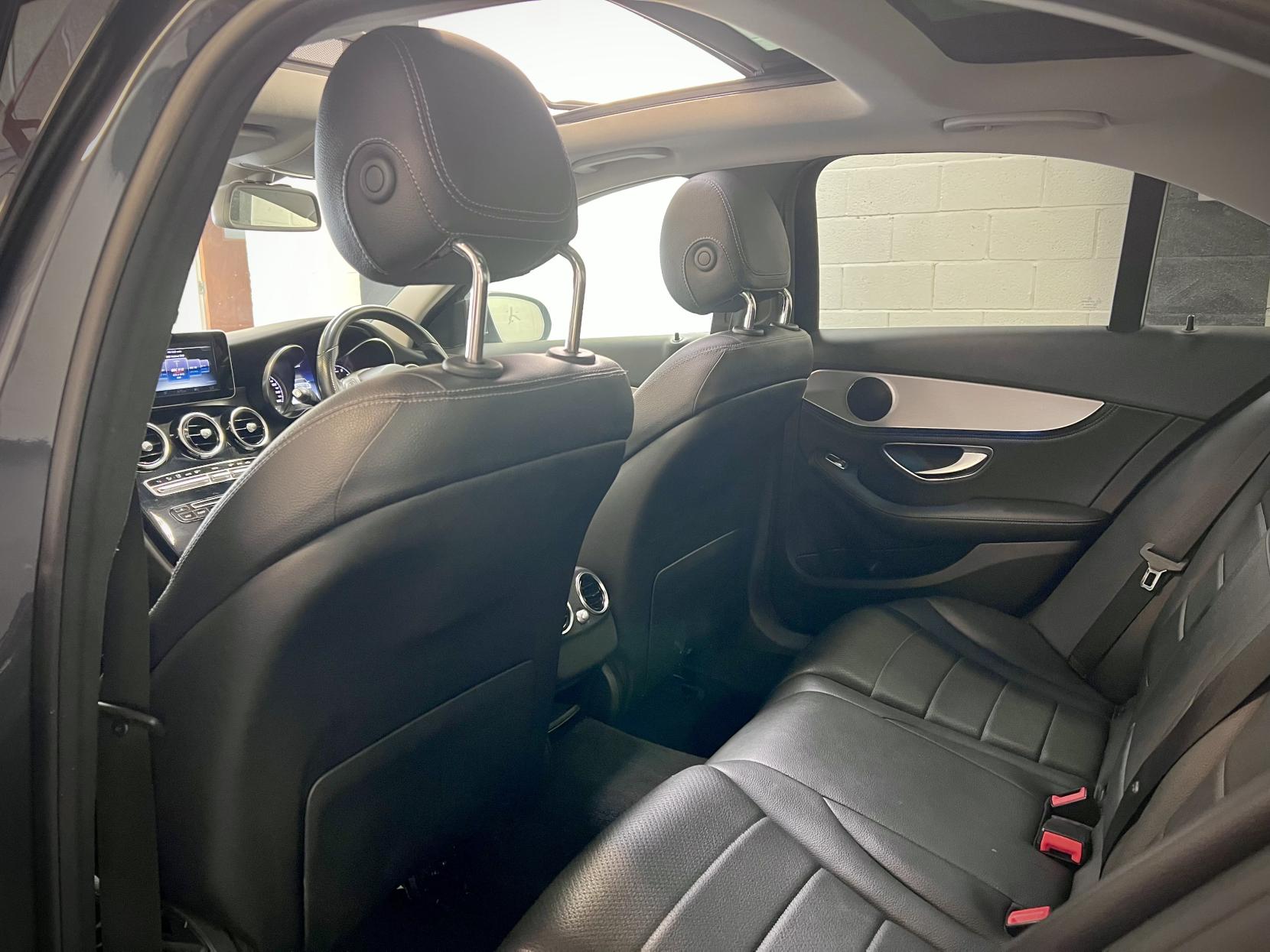 Mercedes-Benz C Class 2.0 C200 Sport (Premium) Saloon 4dr Petrol 7G-Tronic+ Euro 6 (s/s) (184 ps)