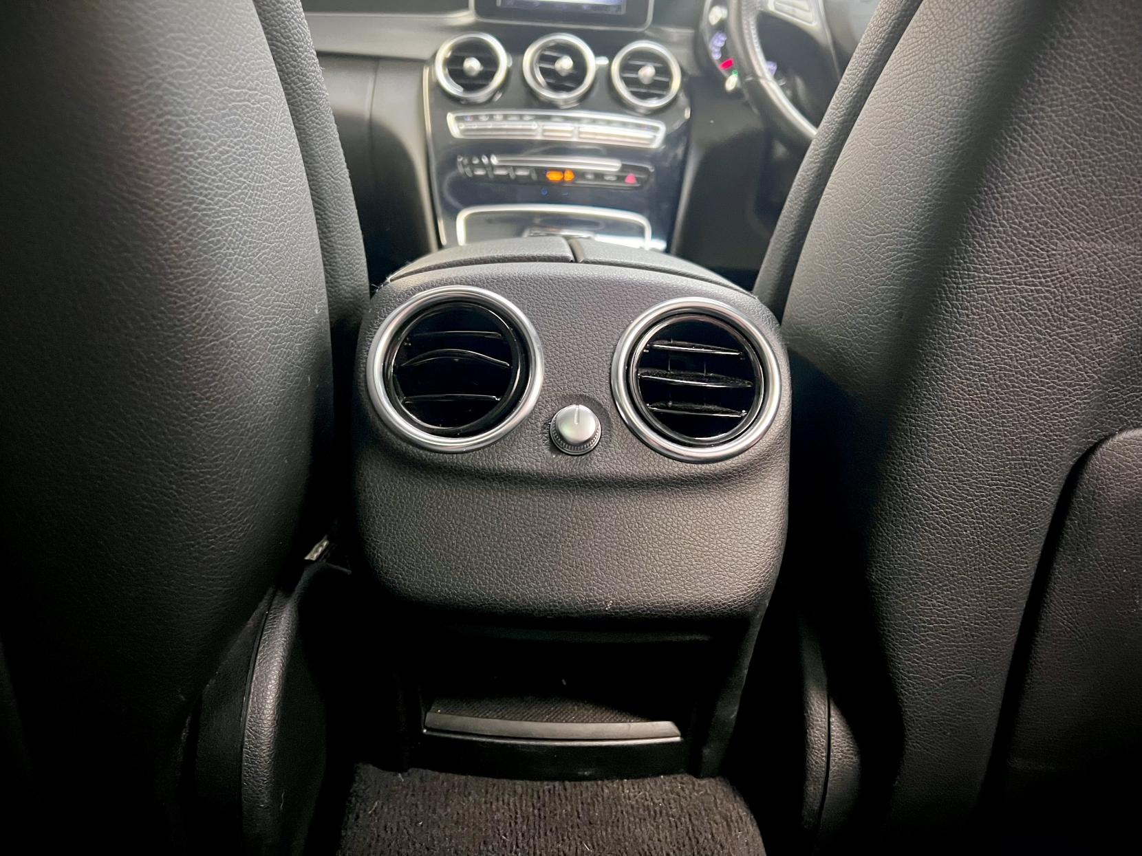 Mercedes-Benz C Class 2.0 C200 Sport (Premium) Saloon 4dr Petrol 7G-Tronic+ Euro 6 (s/s) (184 ps)
