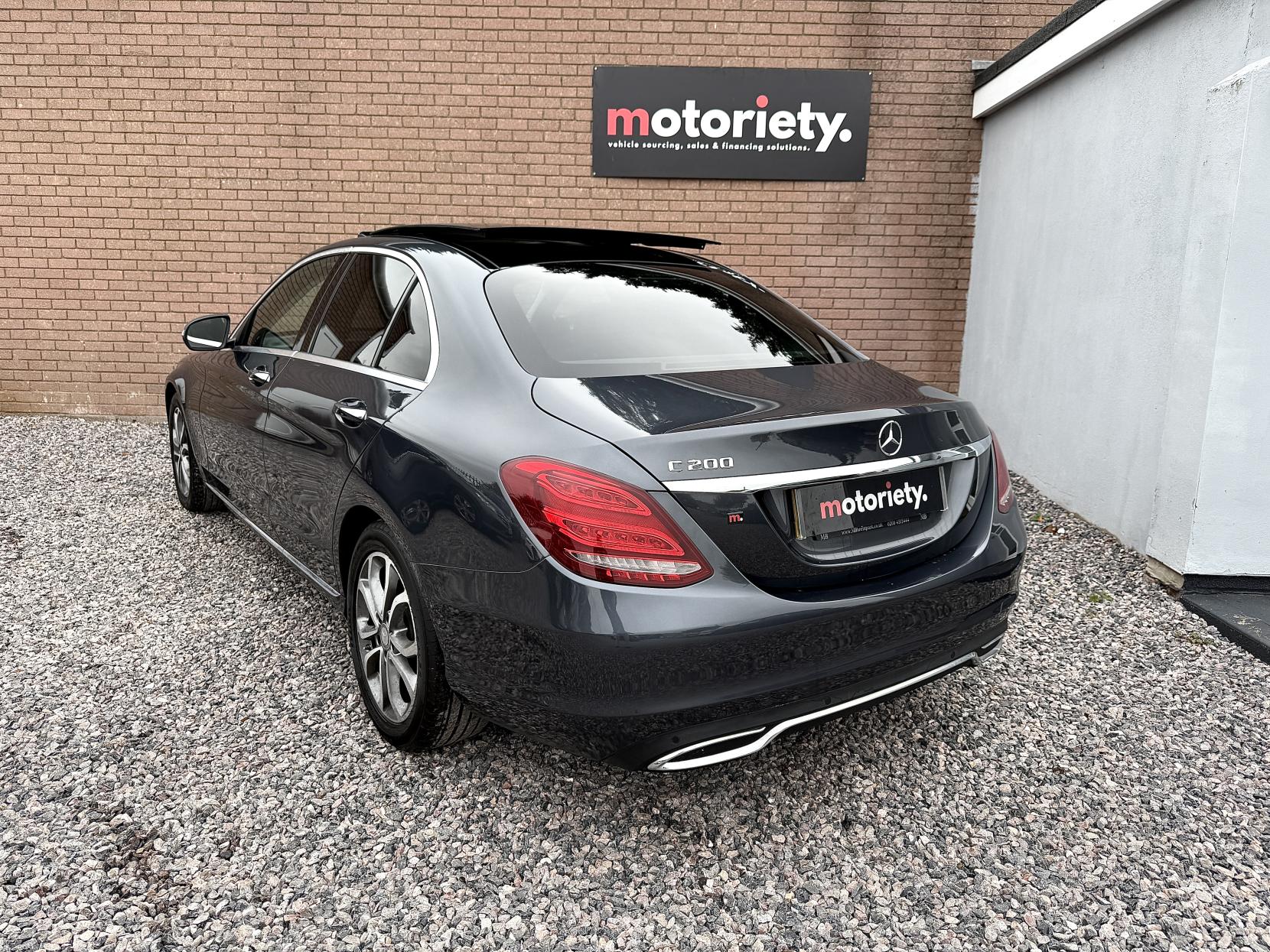 Mercedes-Benz C Class 2.0 C200 Sport (Premium) Saloon 4dr Petrol 7G-Tronic+ Euro 6 (s/s) (184 ps)