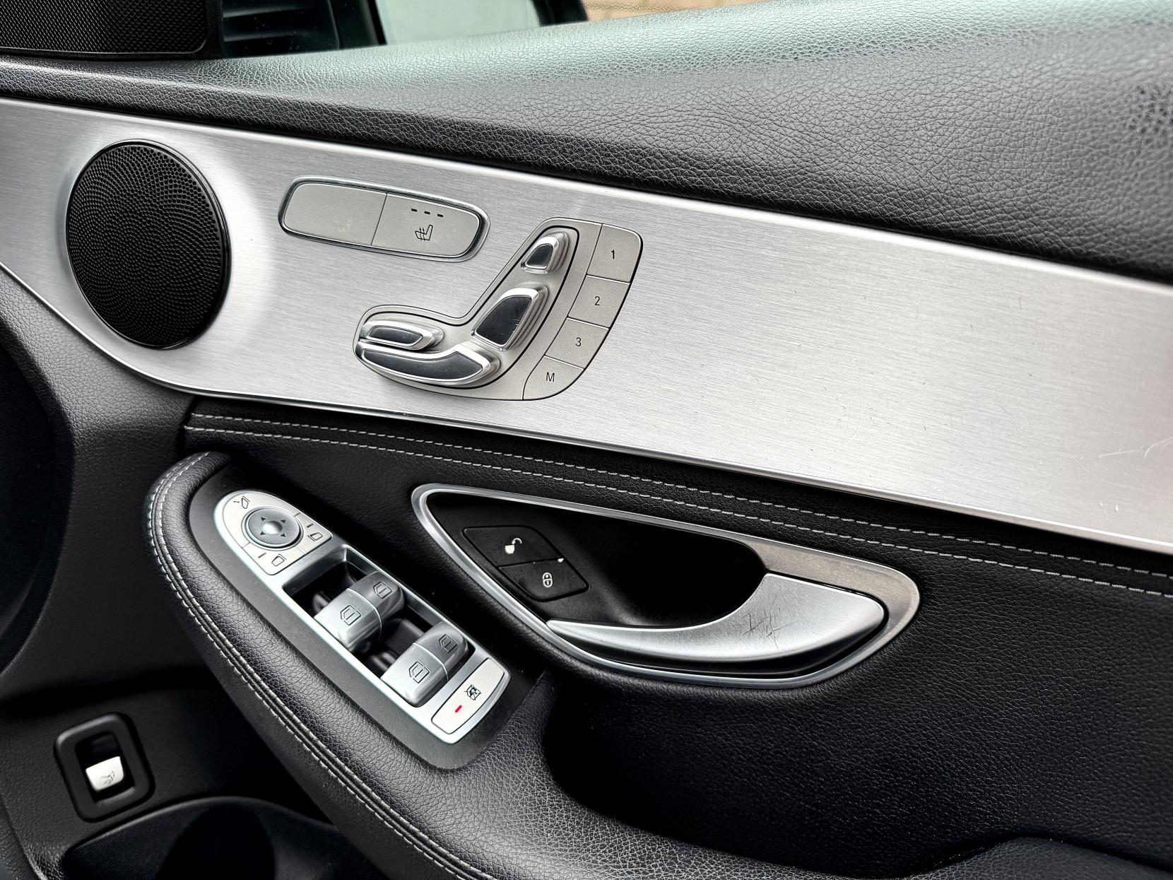 Mercedes-Benz C Class 2.0 C200 Sport (Premium) Saloon 4dr Petrol 7G-Tronic+ Euro 6 (s/s) (184 ps)