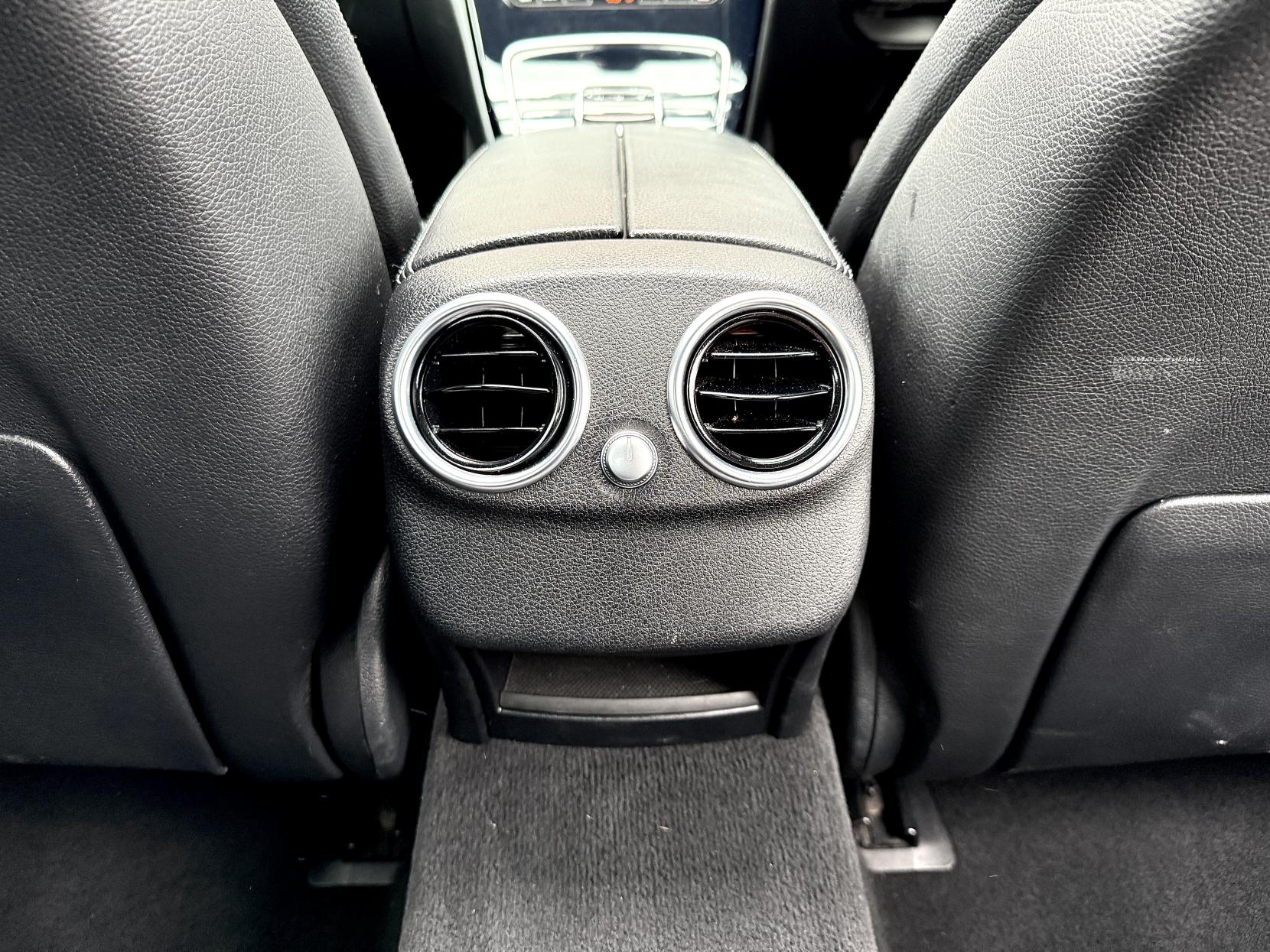 Mercedes-Benz C Class 2.0 C200 Sport (Premium) Saloon 4dr Petrol 7G-Tronic+ Euro 6 (s/s) (184 ps)